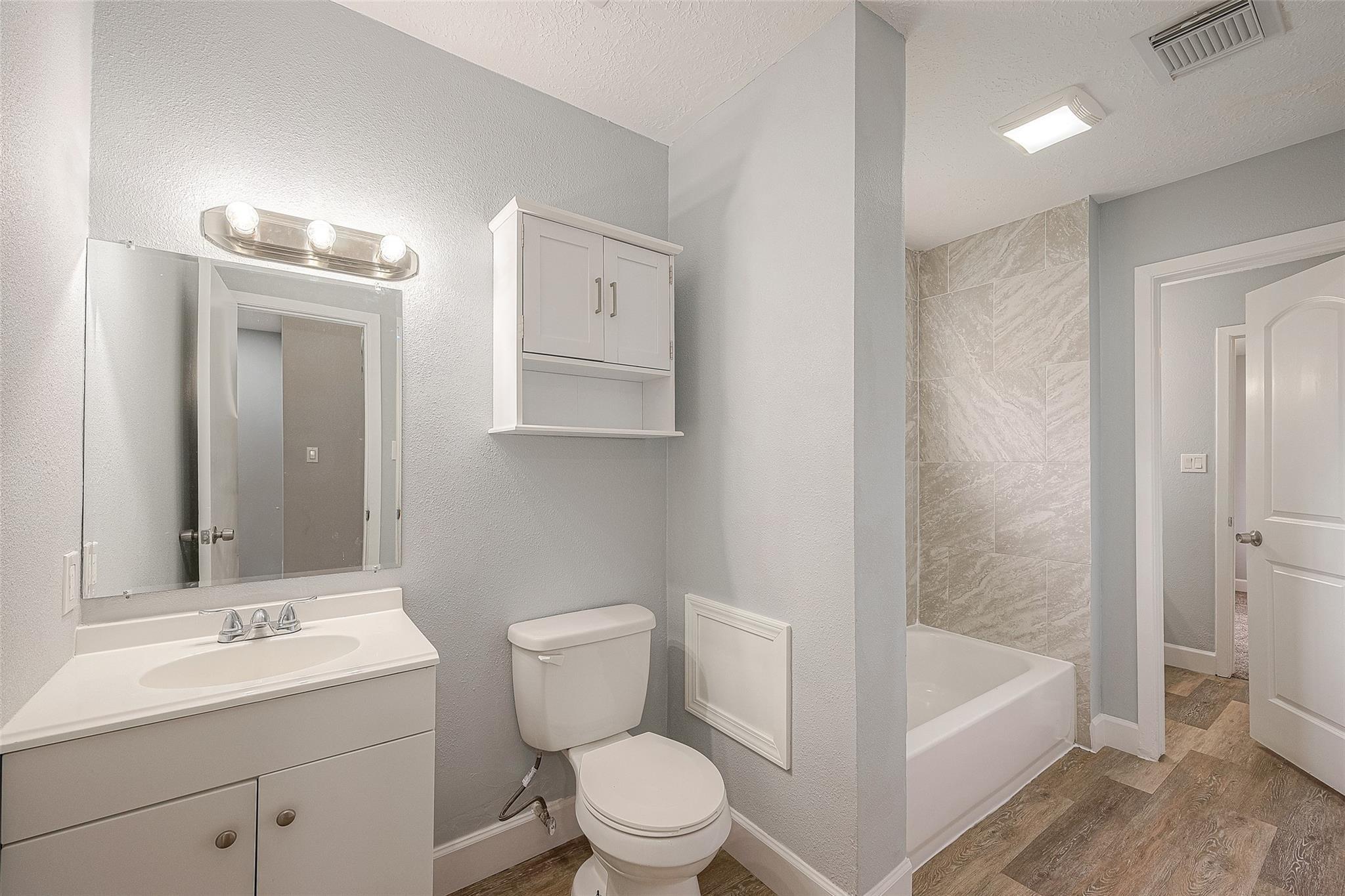 5020 Ridgevan Drive Property Photo 17