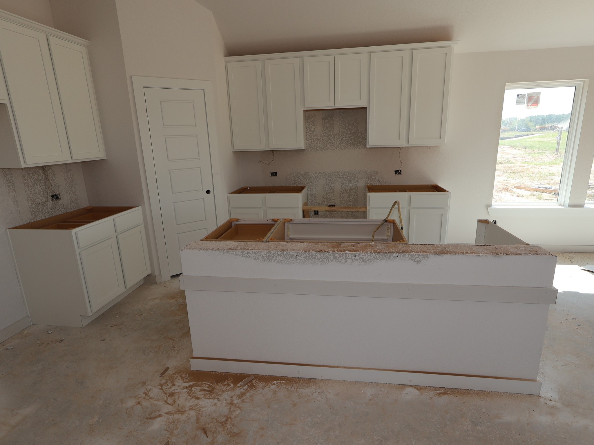 21127 Venetian Glass Lane Property Photo 3