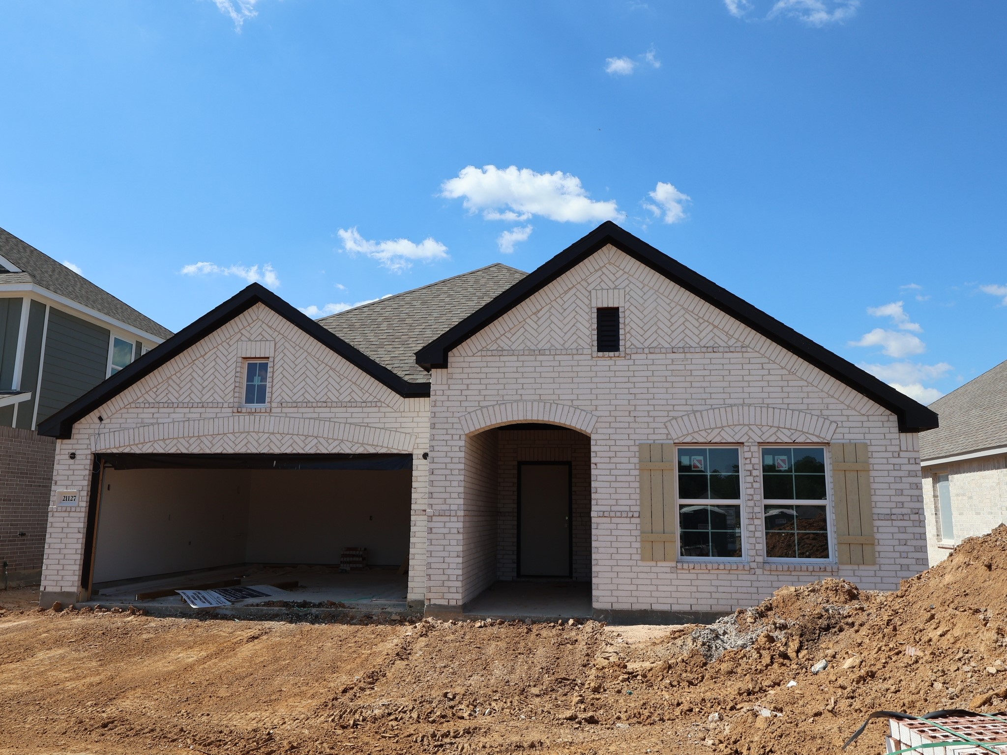 21127 Venetian Glass Lane Property Photo 8