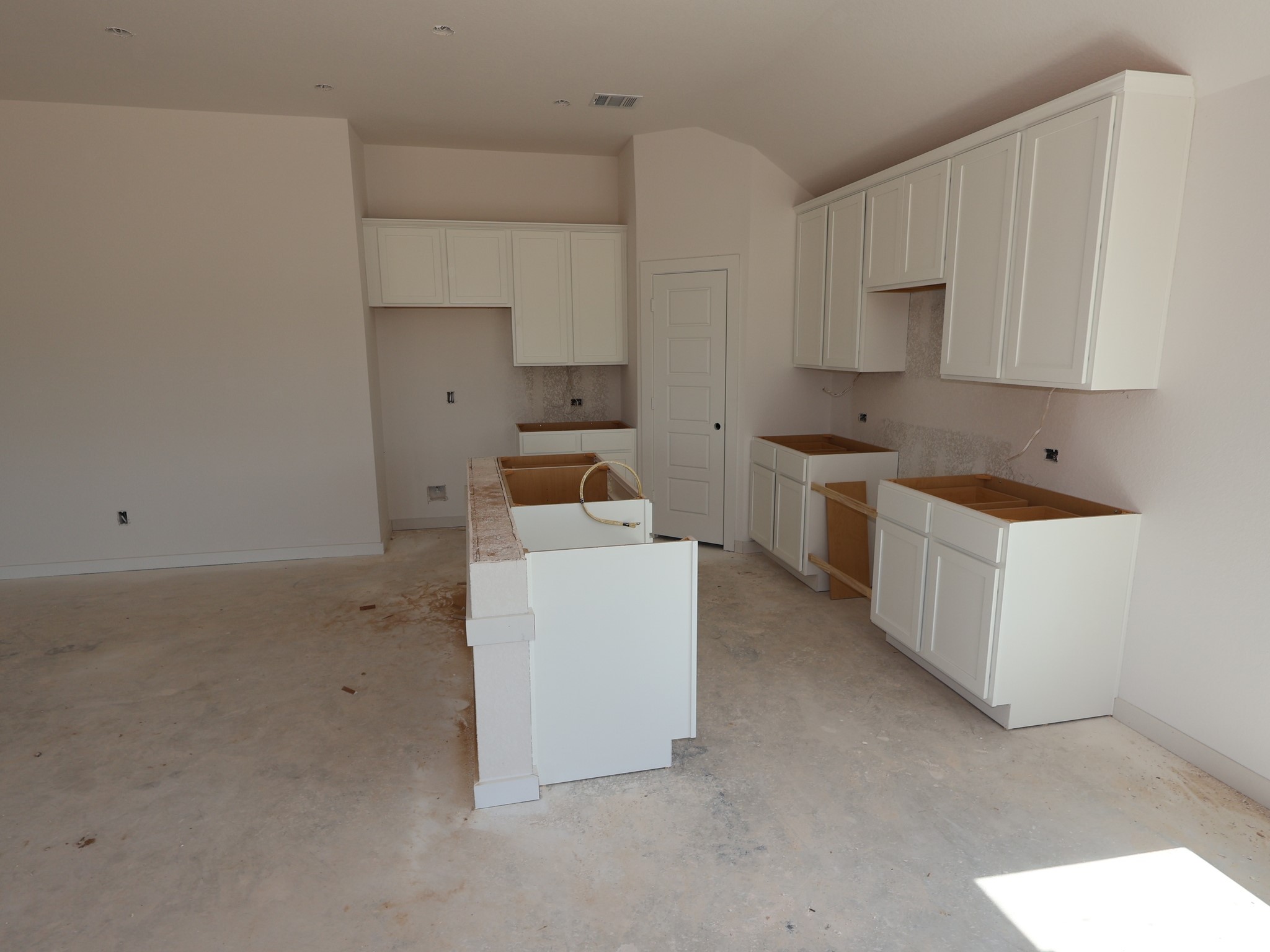 21127 Venetian Glass Lane Property Photo 10