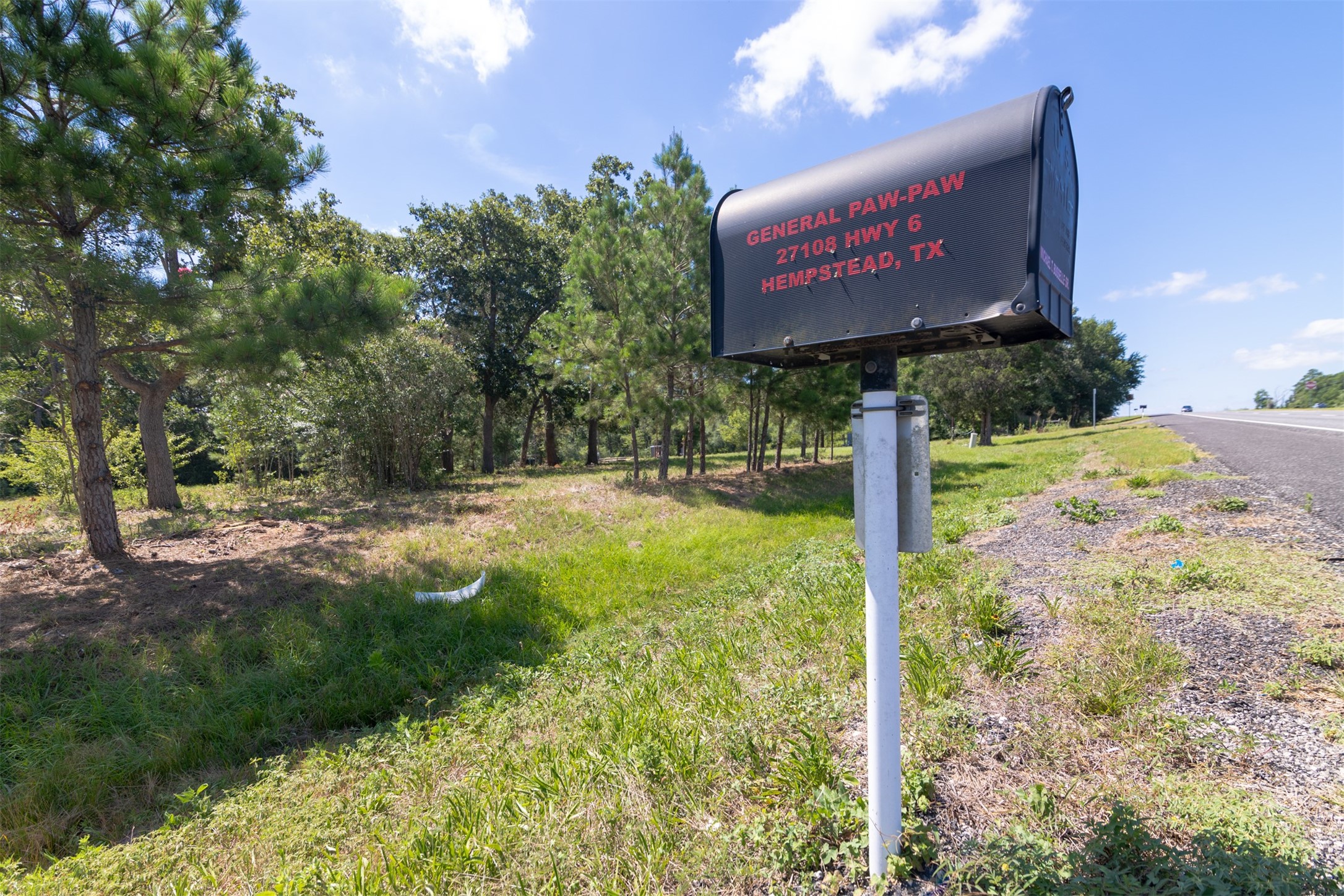 27108 Highway 6 Property Photo 5