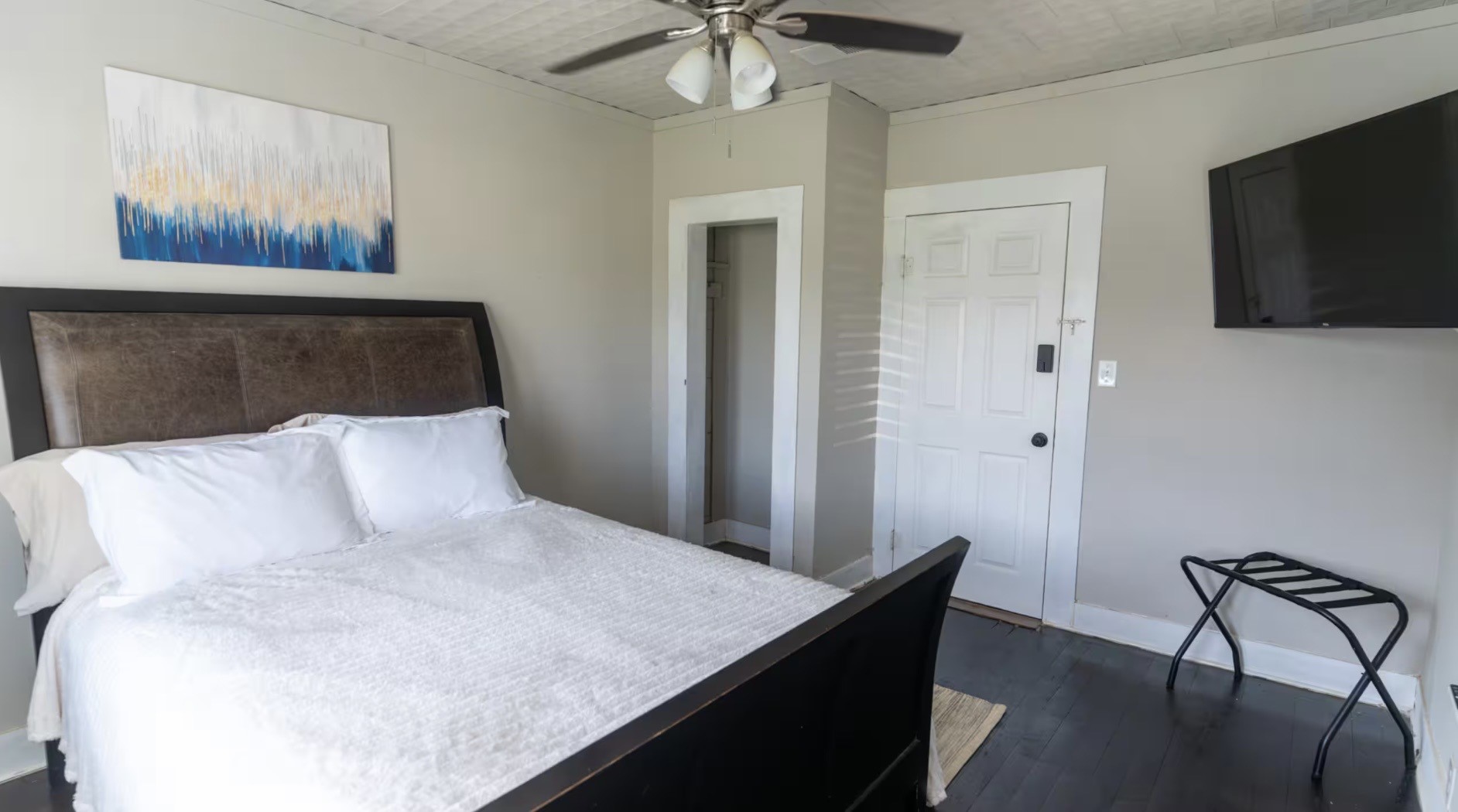 201 Carol Street Property Photo 9