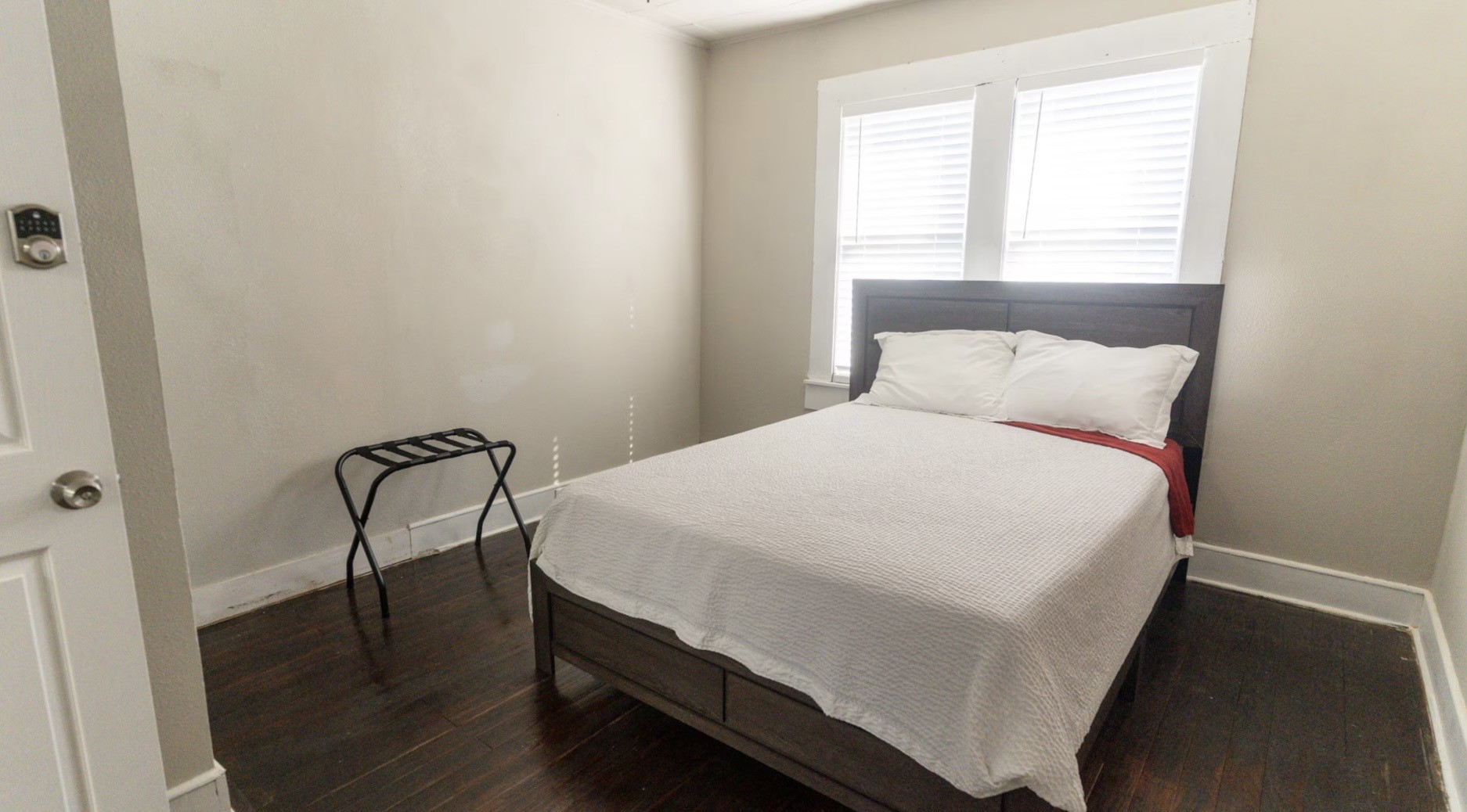 201 Carol Street Property Photo 14