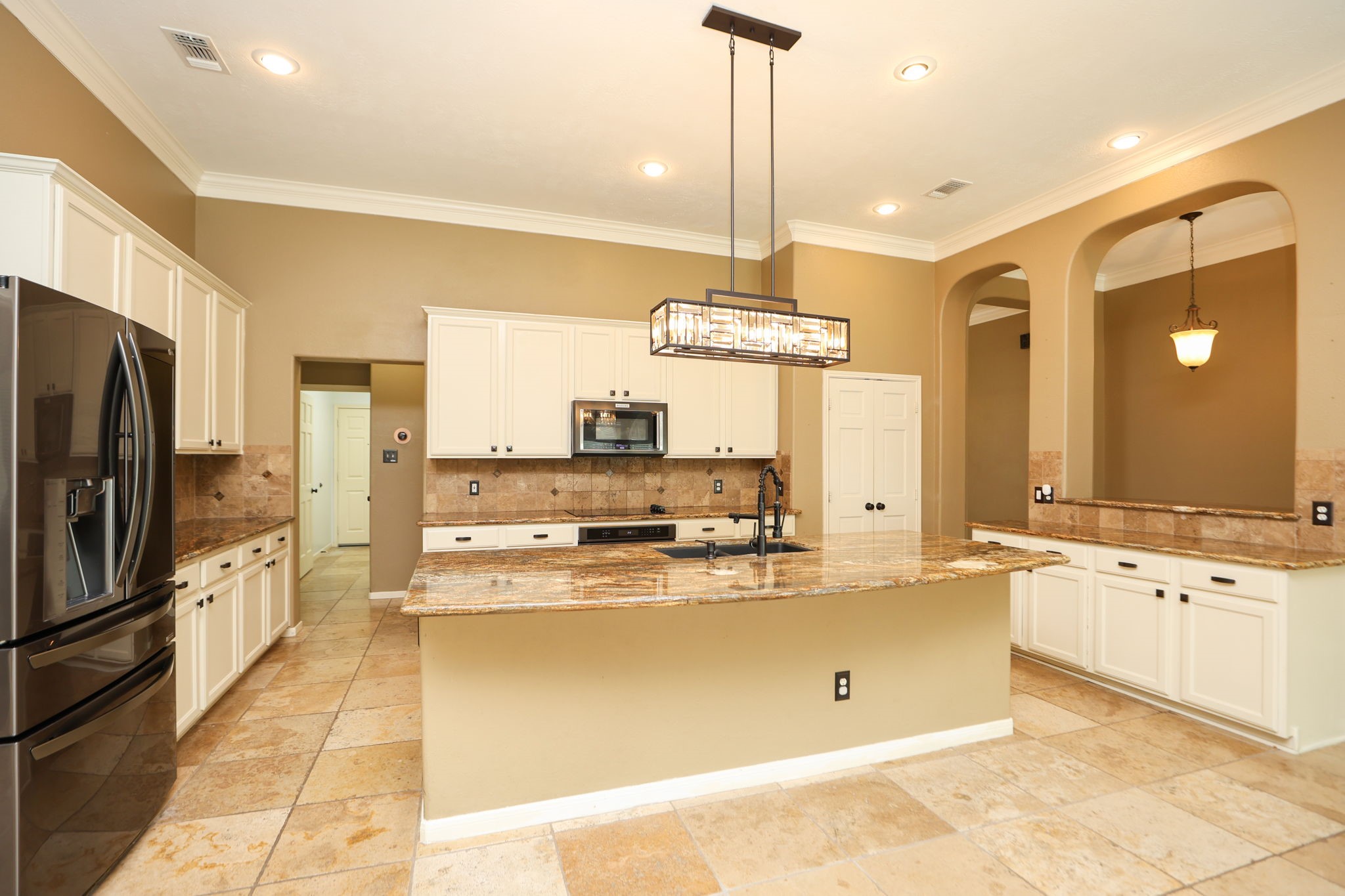 2215 Dorman Court Property Photo 11