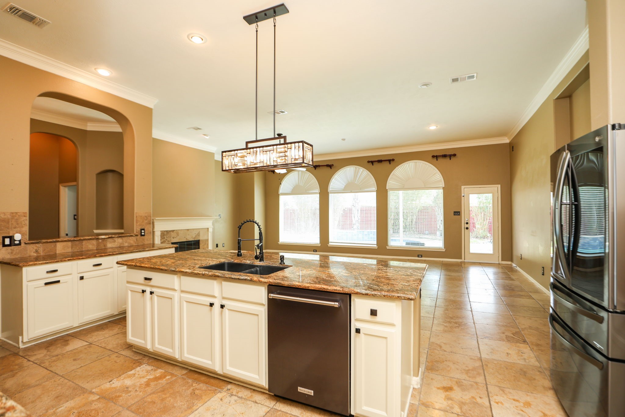 2215 Dorman Court Property Photo 13