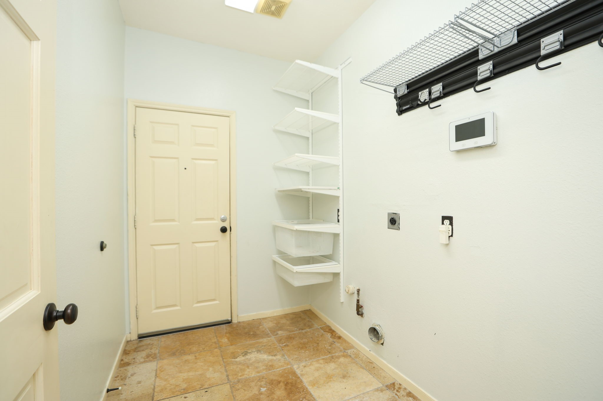 2215 Dorman Court Property Photo 26