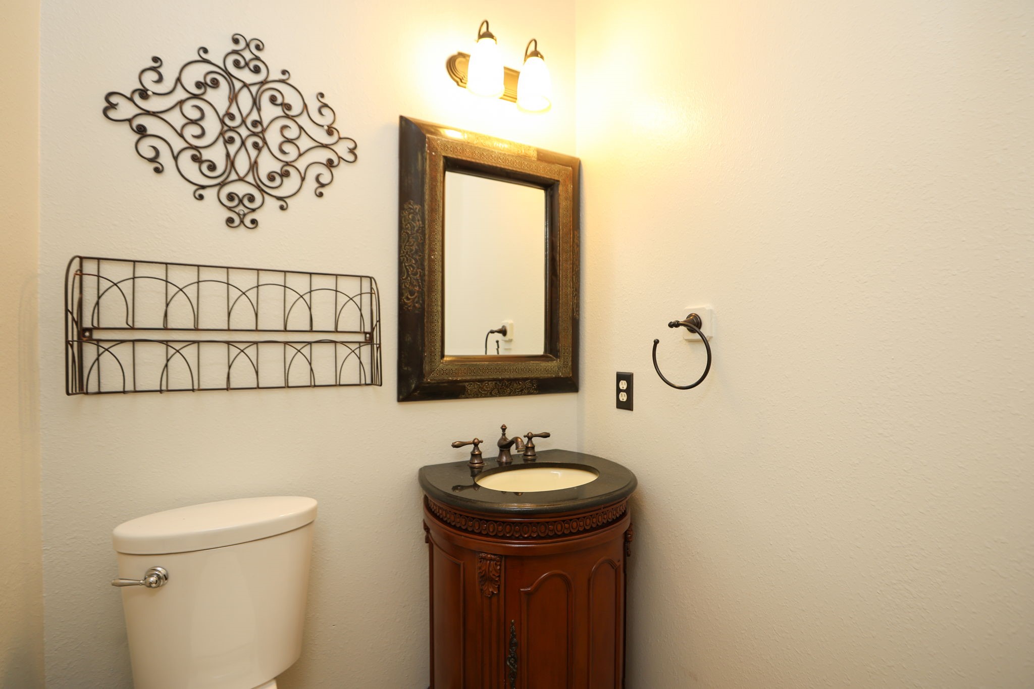 2215 Dorman Court Property Photo 27