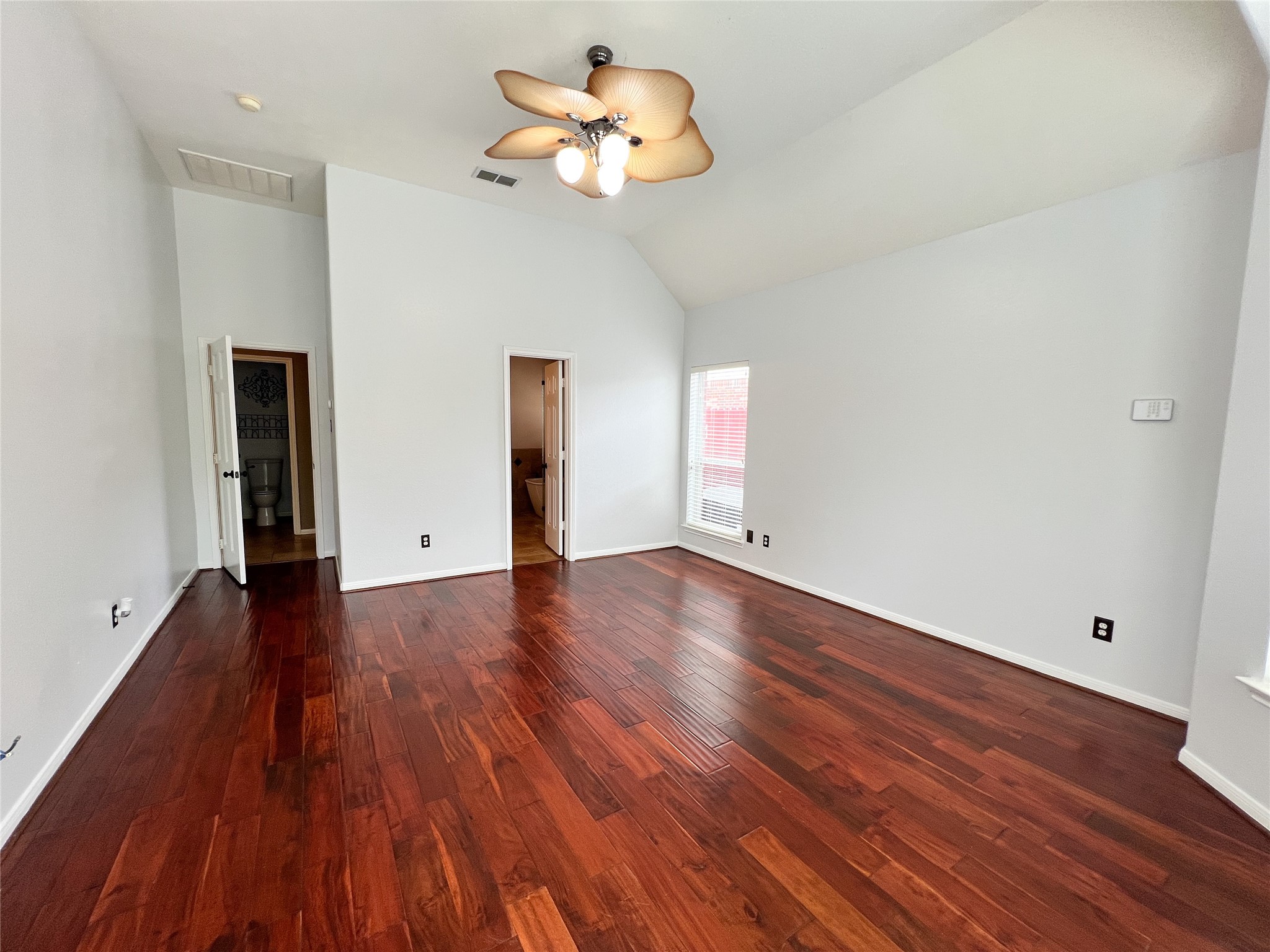 2215 Dorman Court Property Photo 29
