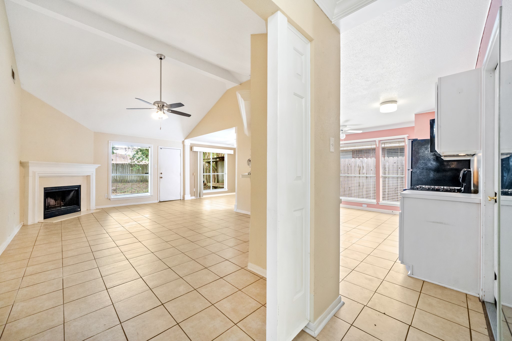 7823 Sawmill Trail Property Photo 4