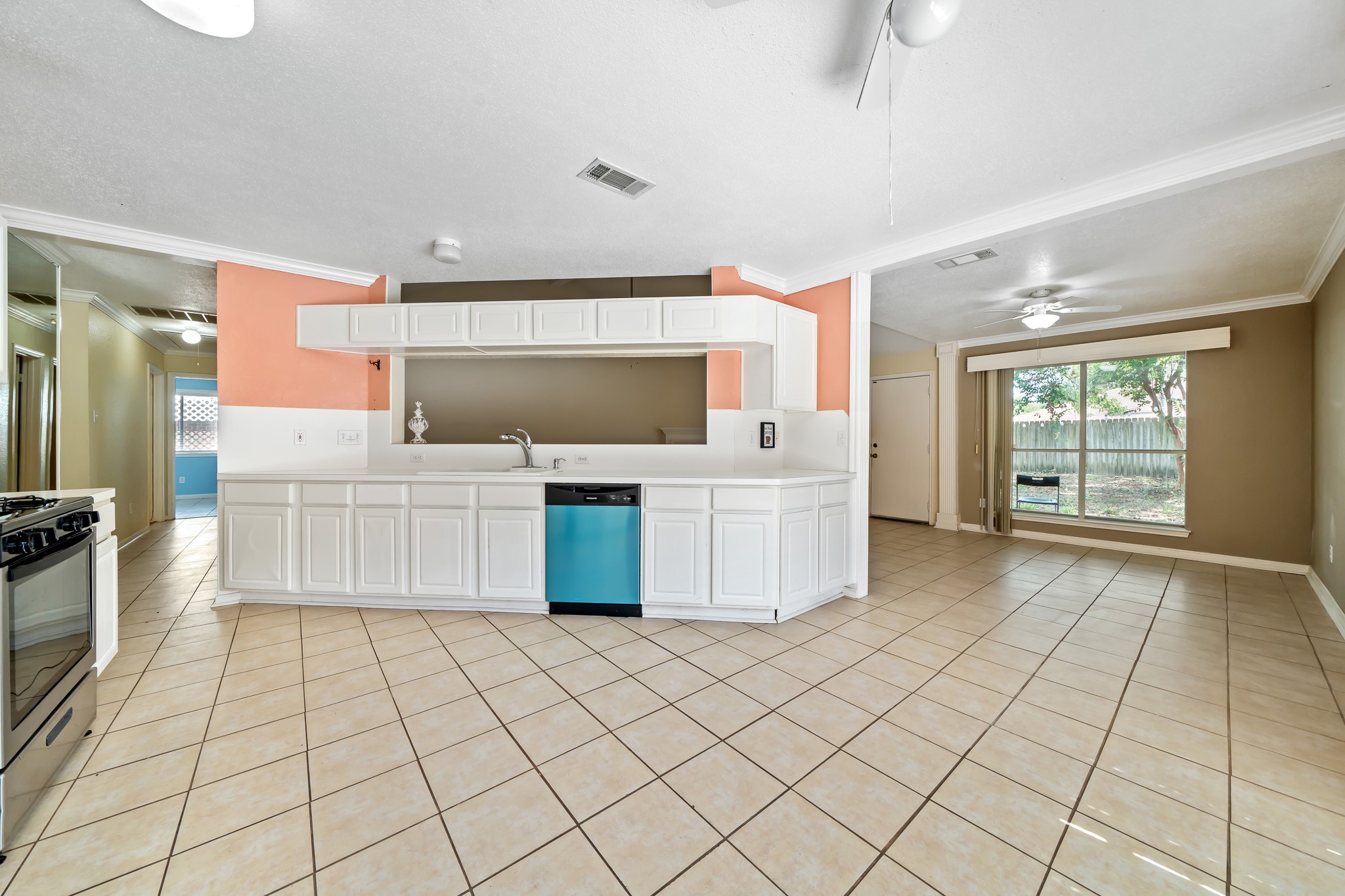 7823 Sawmill Trail Property Photo 10