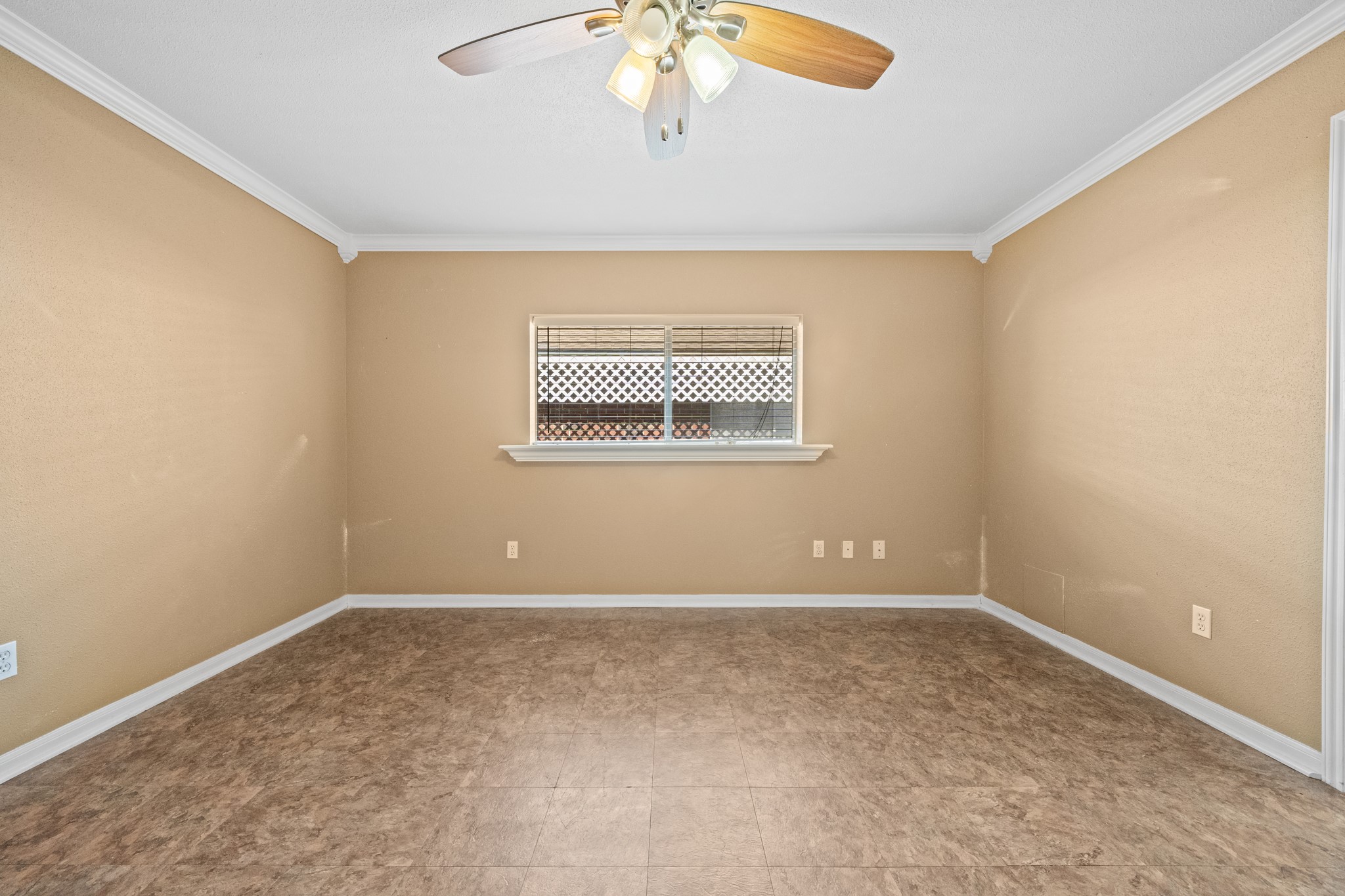 7823 Sawmill Trail Property Photo 15
