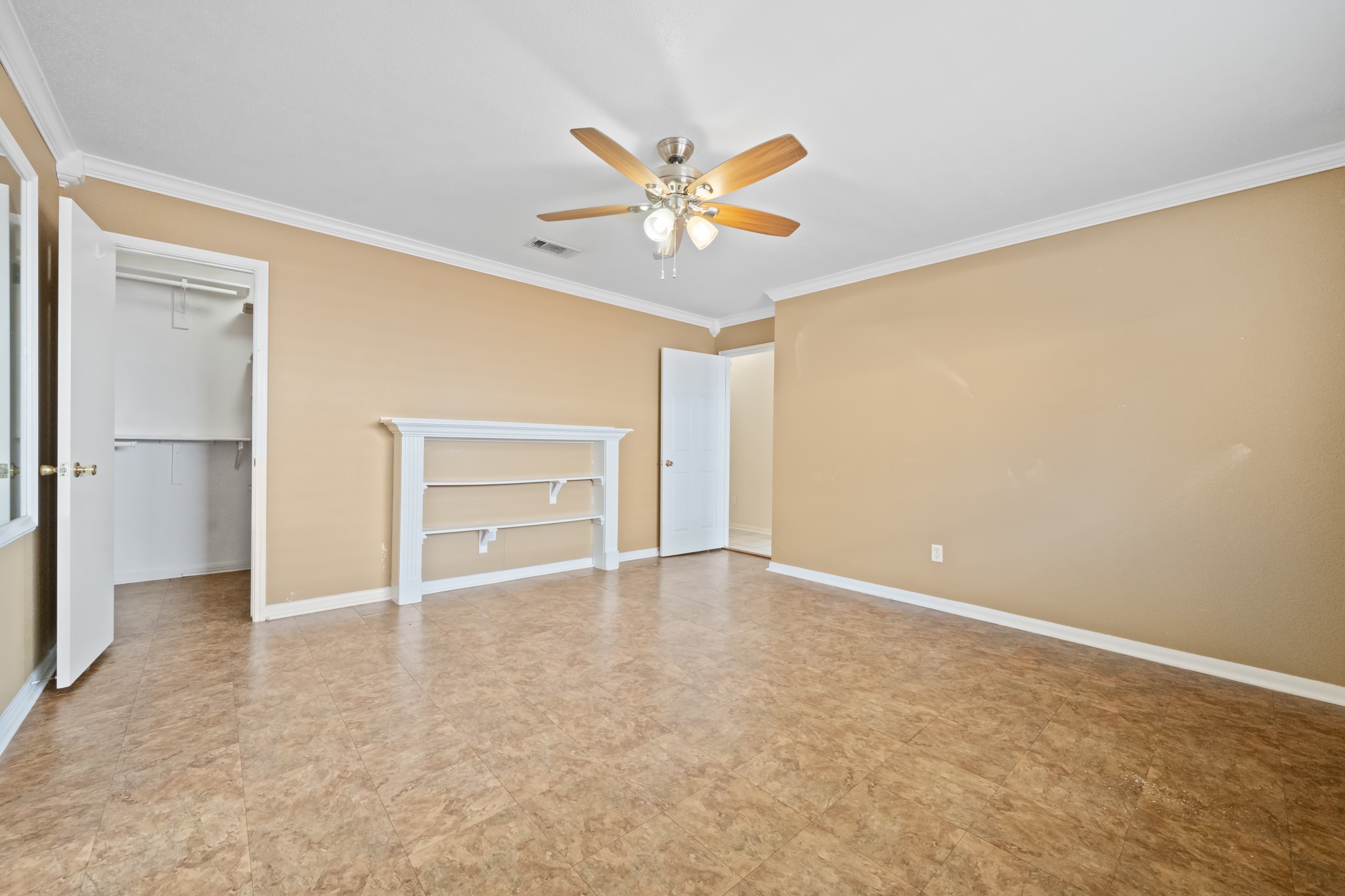 7823 Sawmill Trail Property Photo 16