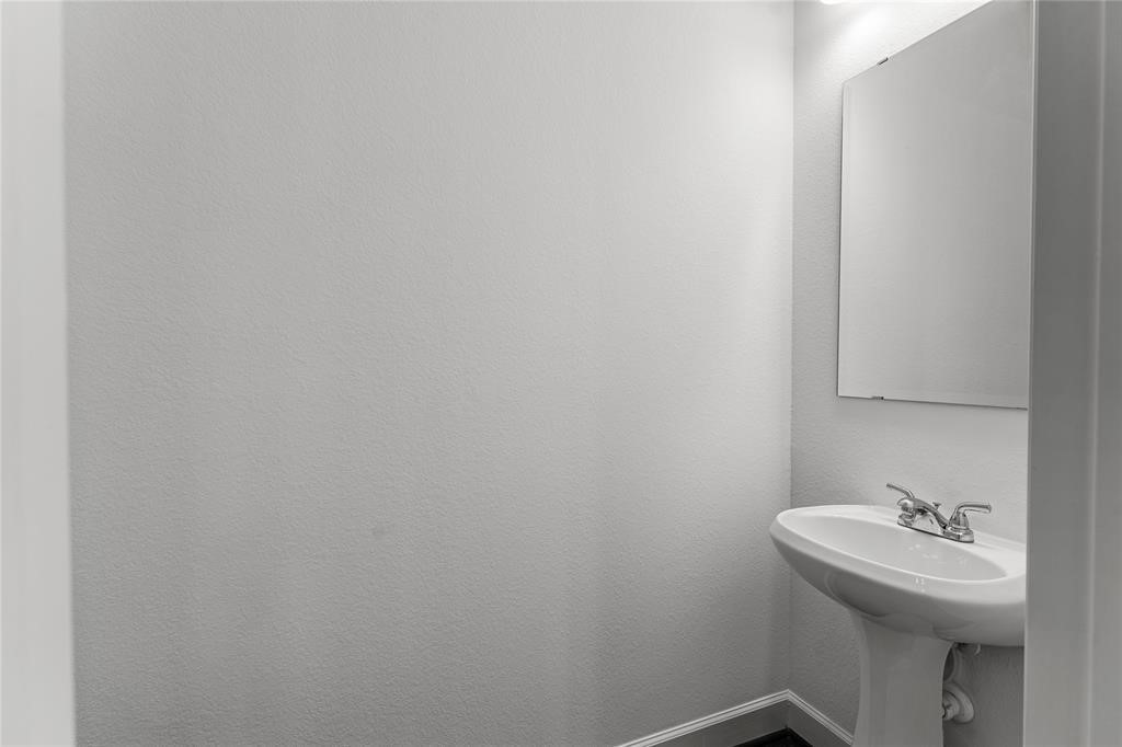 29114 Hauter Way Property Photo 24