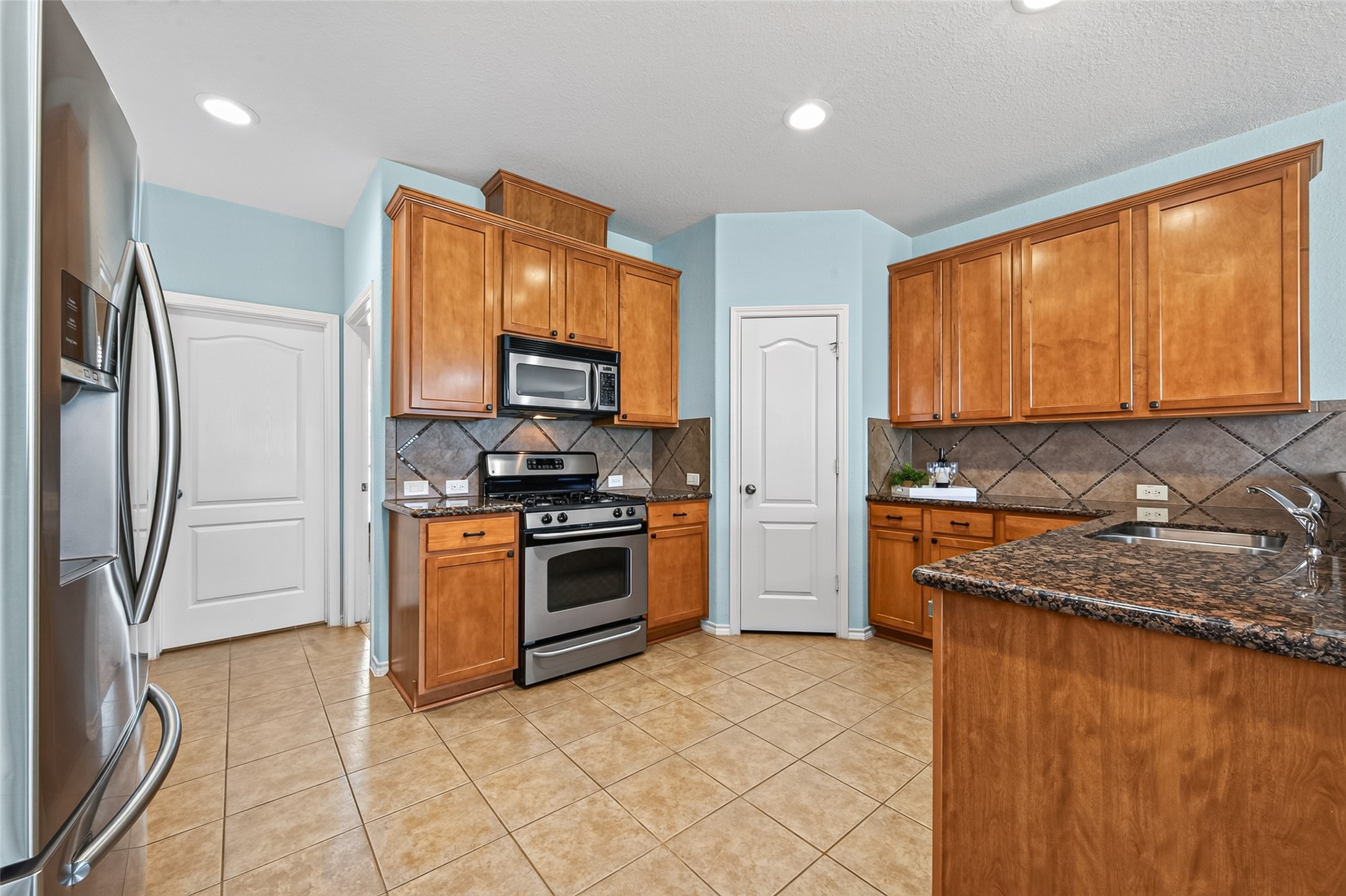 8219 Terrace Brook Drive Property Photo 5