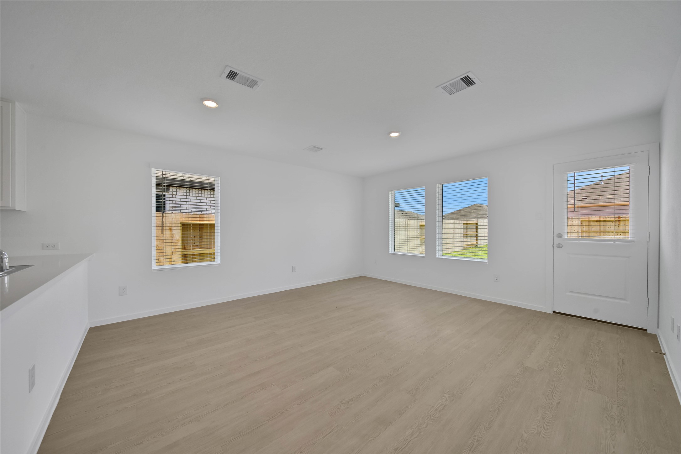 16522 Ithaca Pheasant Drive Property Photo 12