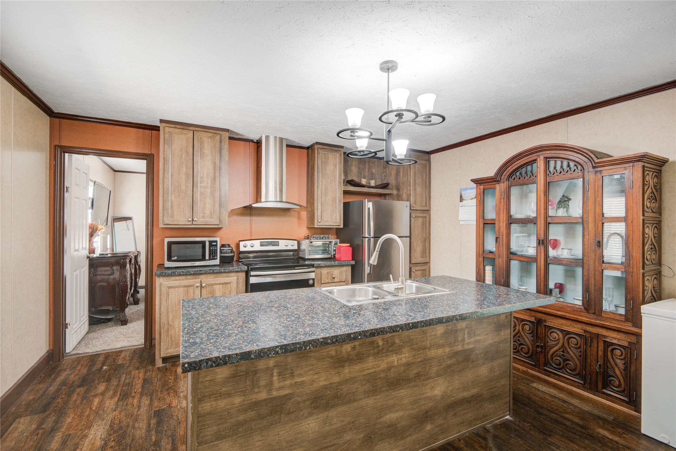 12903 Green Valley Drive Property Photo 10
