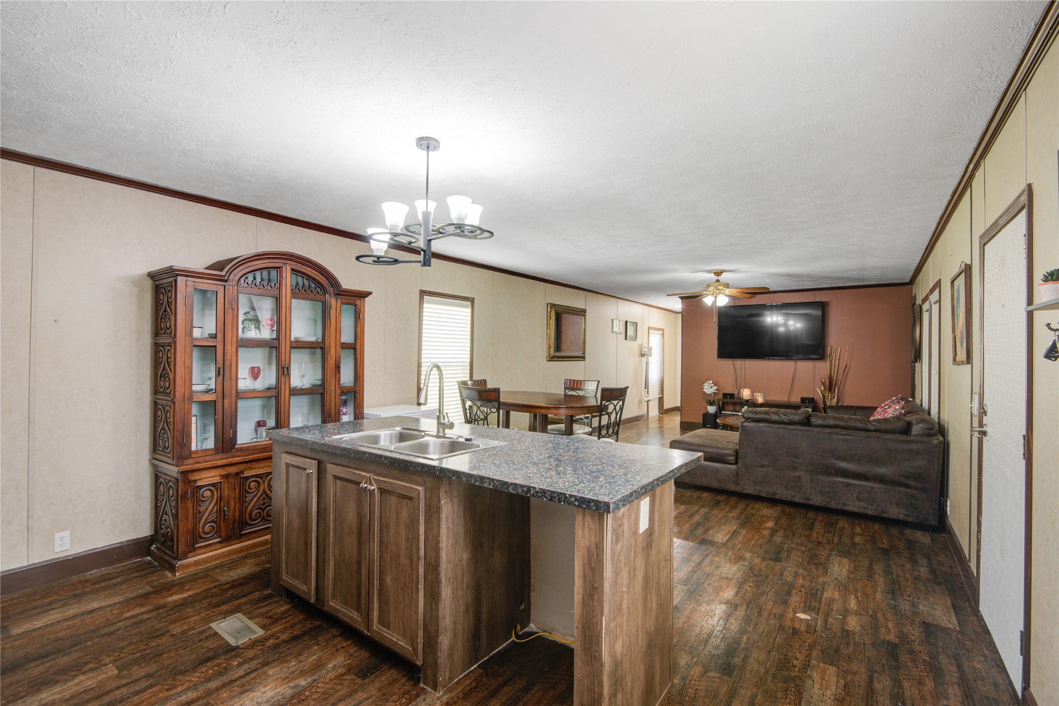 12903 Green Valley Drive Property Photo 11