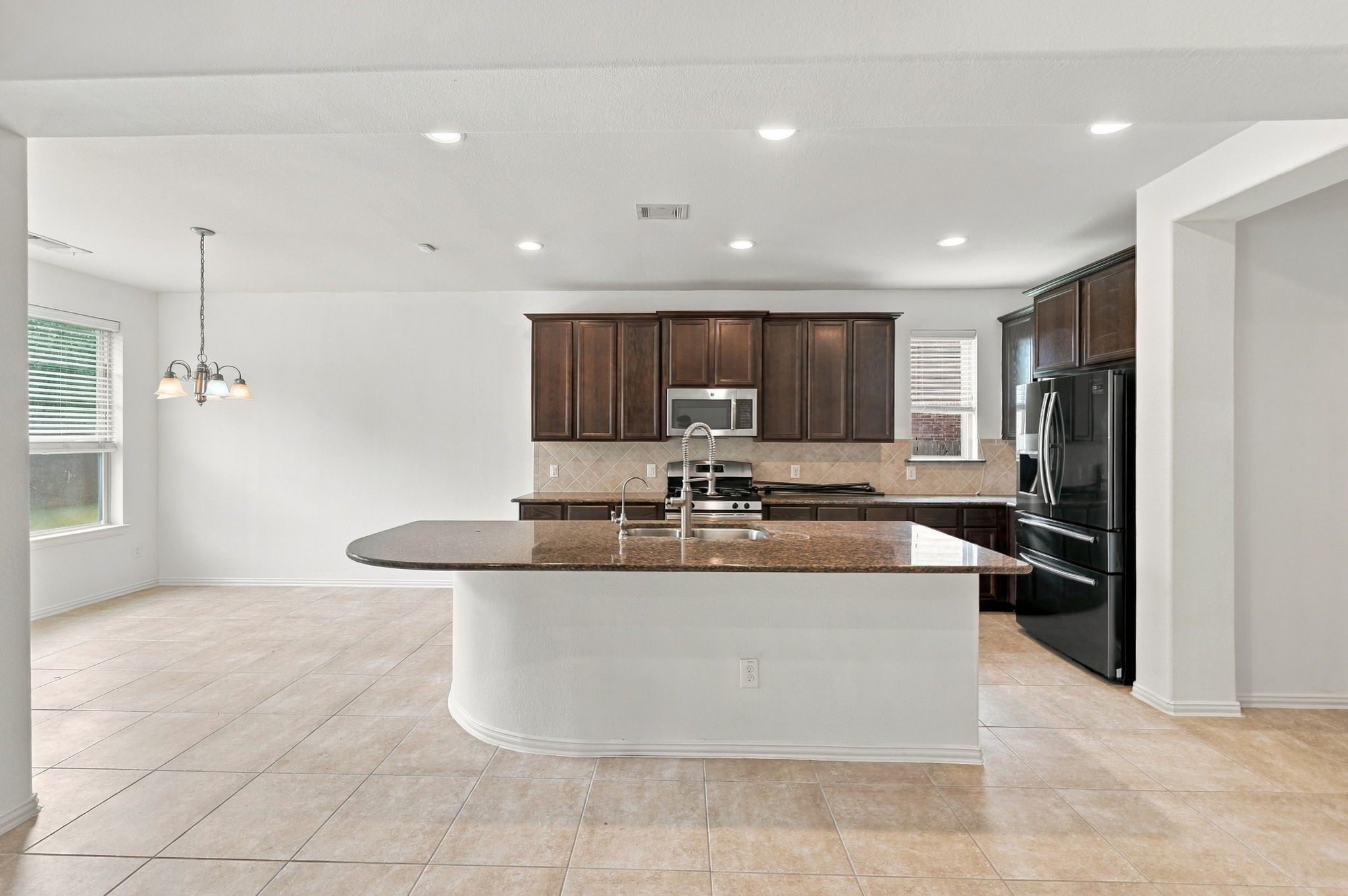 13102 Hollow Garden Lane Property Photo 9