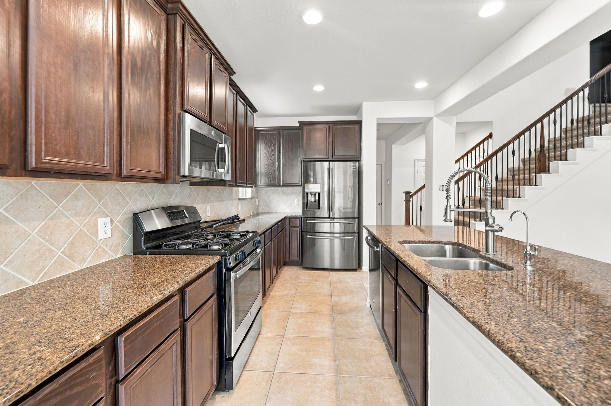 13102 Hollow Garden Lane Property Photo 10