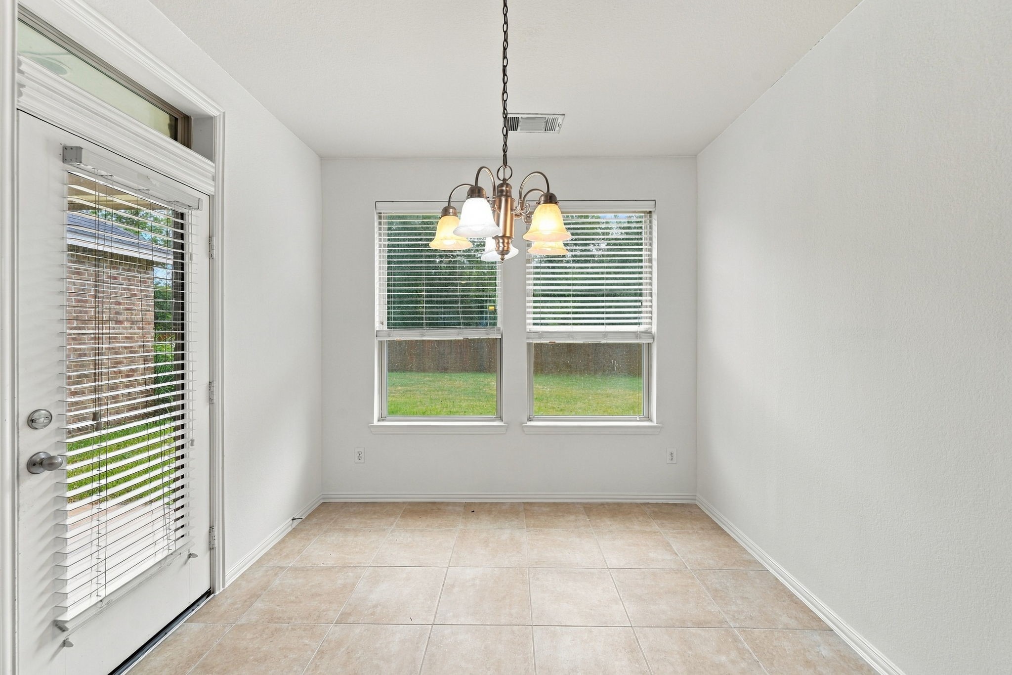 13102 Hollow Garden Lane Property Photo 11