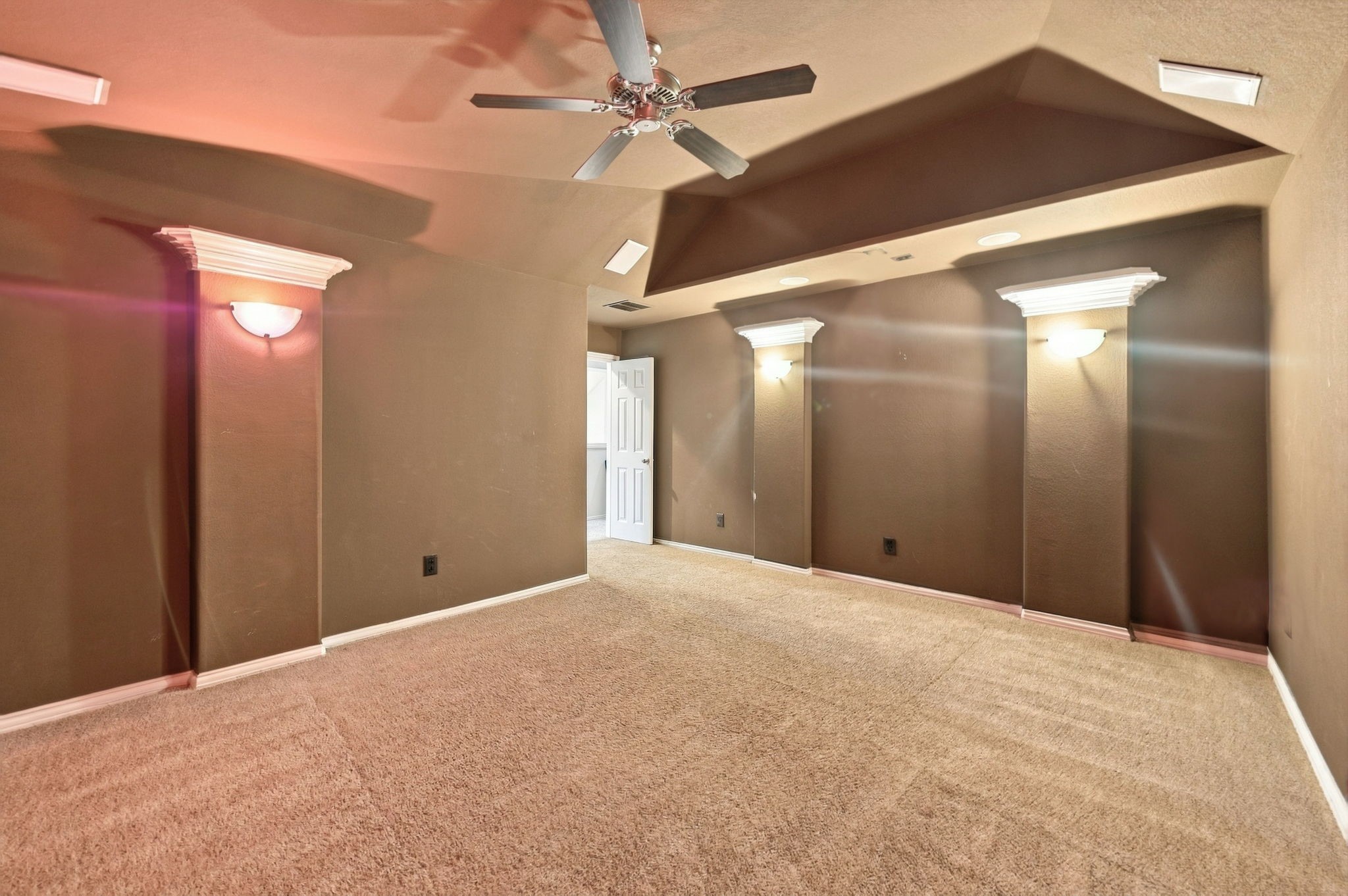13102 Hollow Garden Lane Property Photo 19