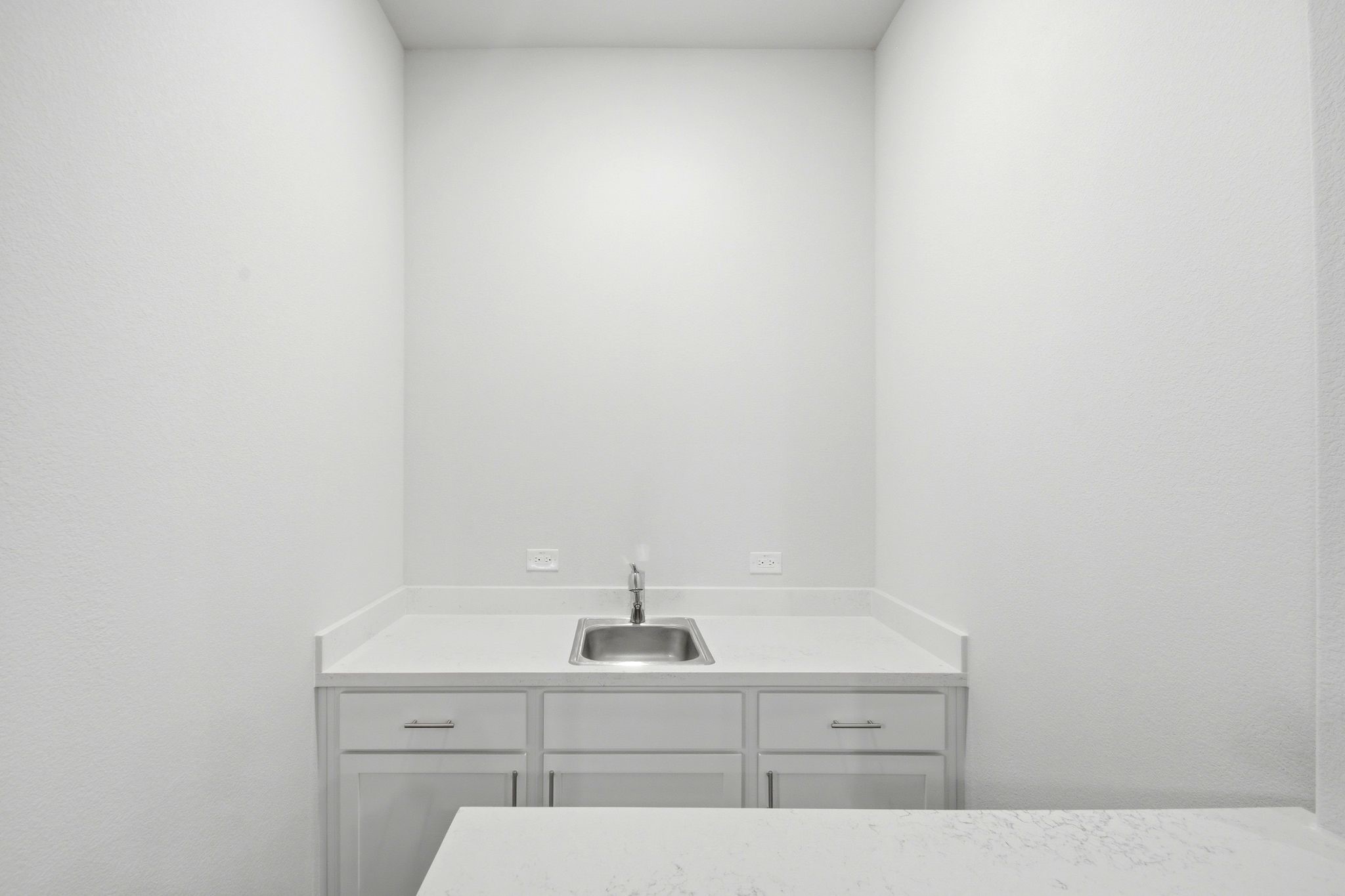 2106 Villa Flora Lane Property Photo 13