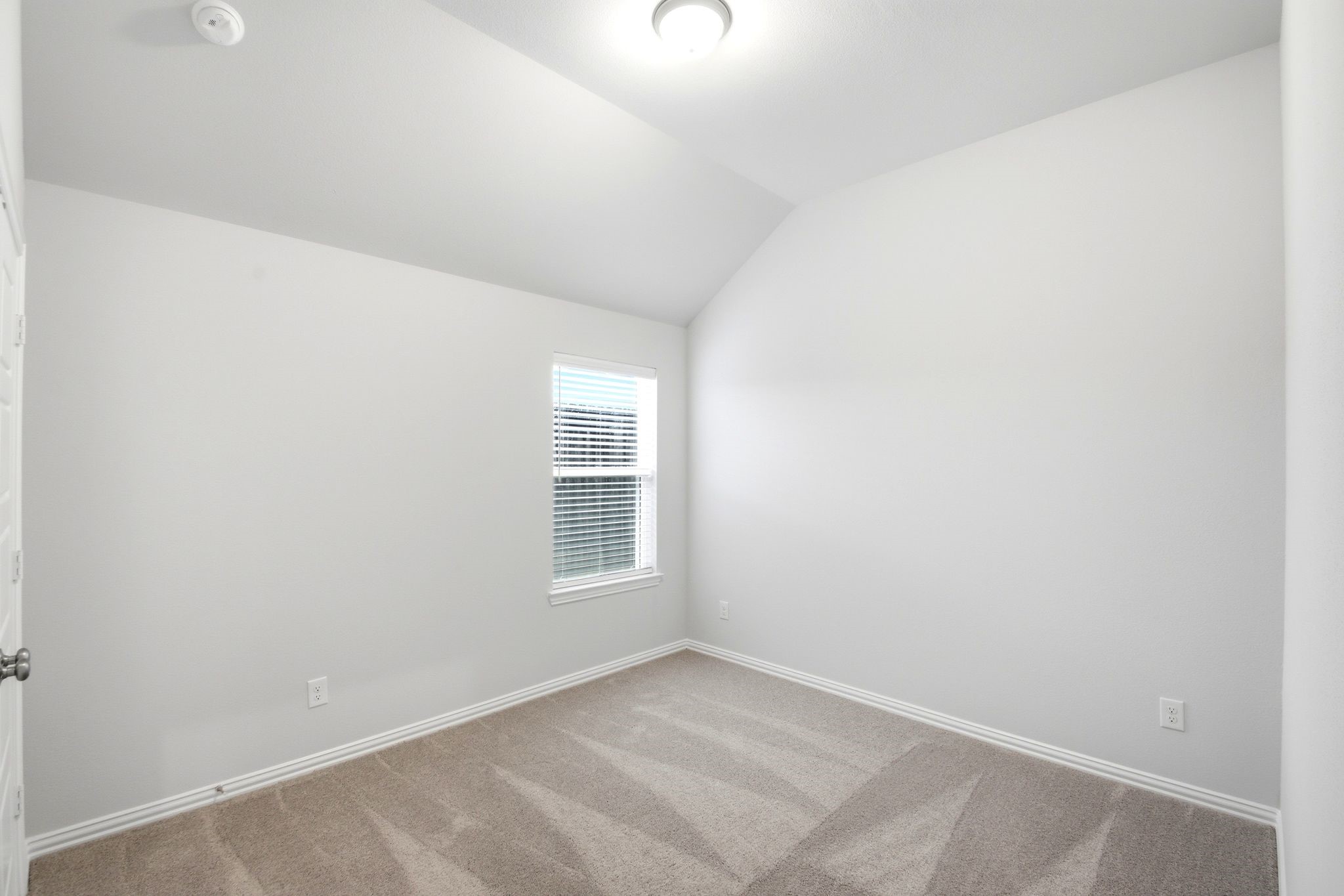 2106 Villa Flora Lane Property Photo 21
