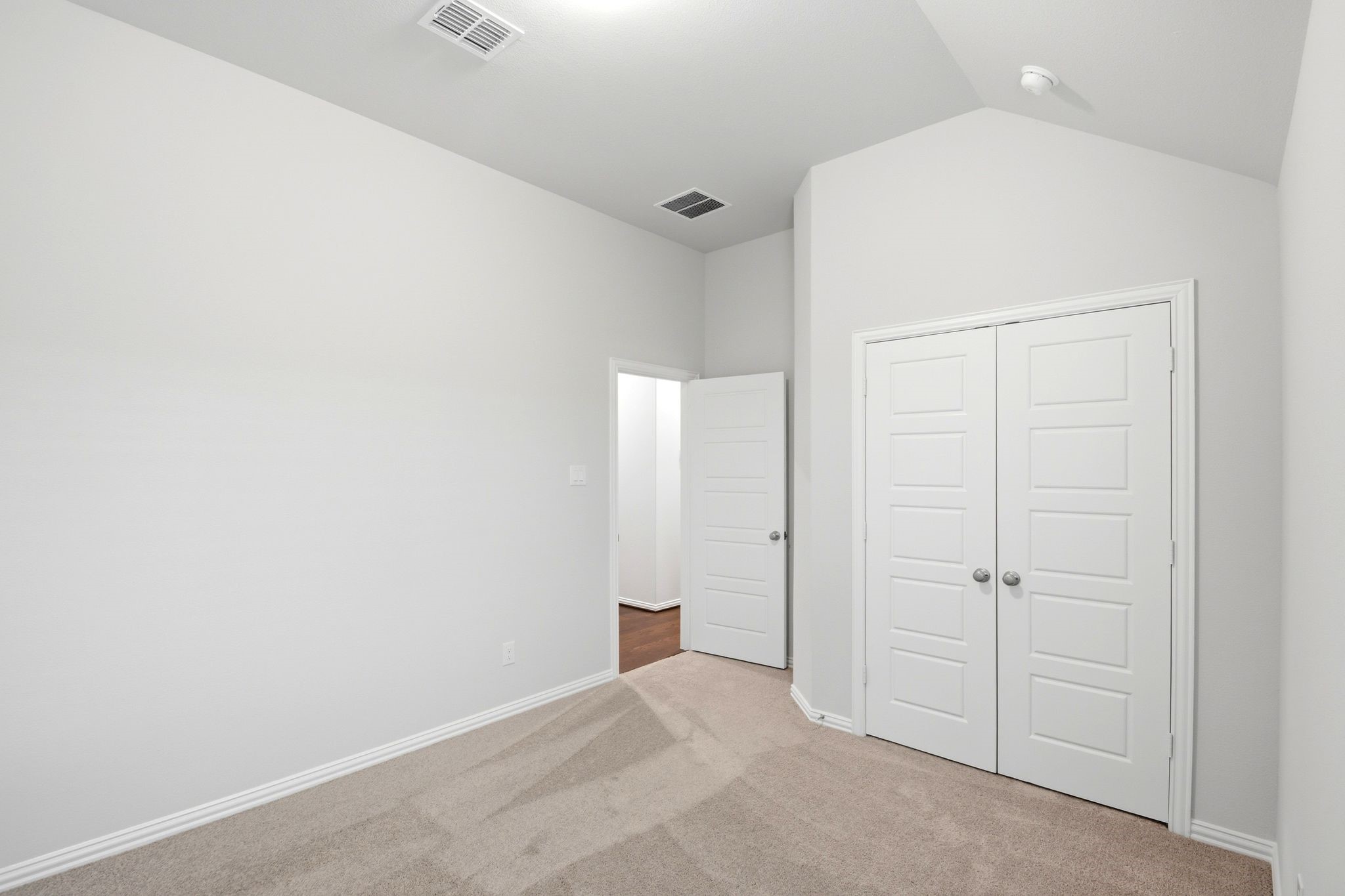 2106 Villa Flora Lane Property Photo 22