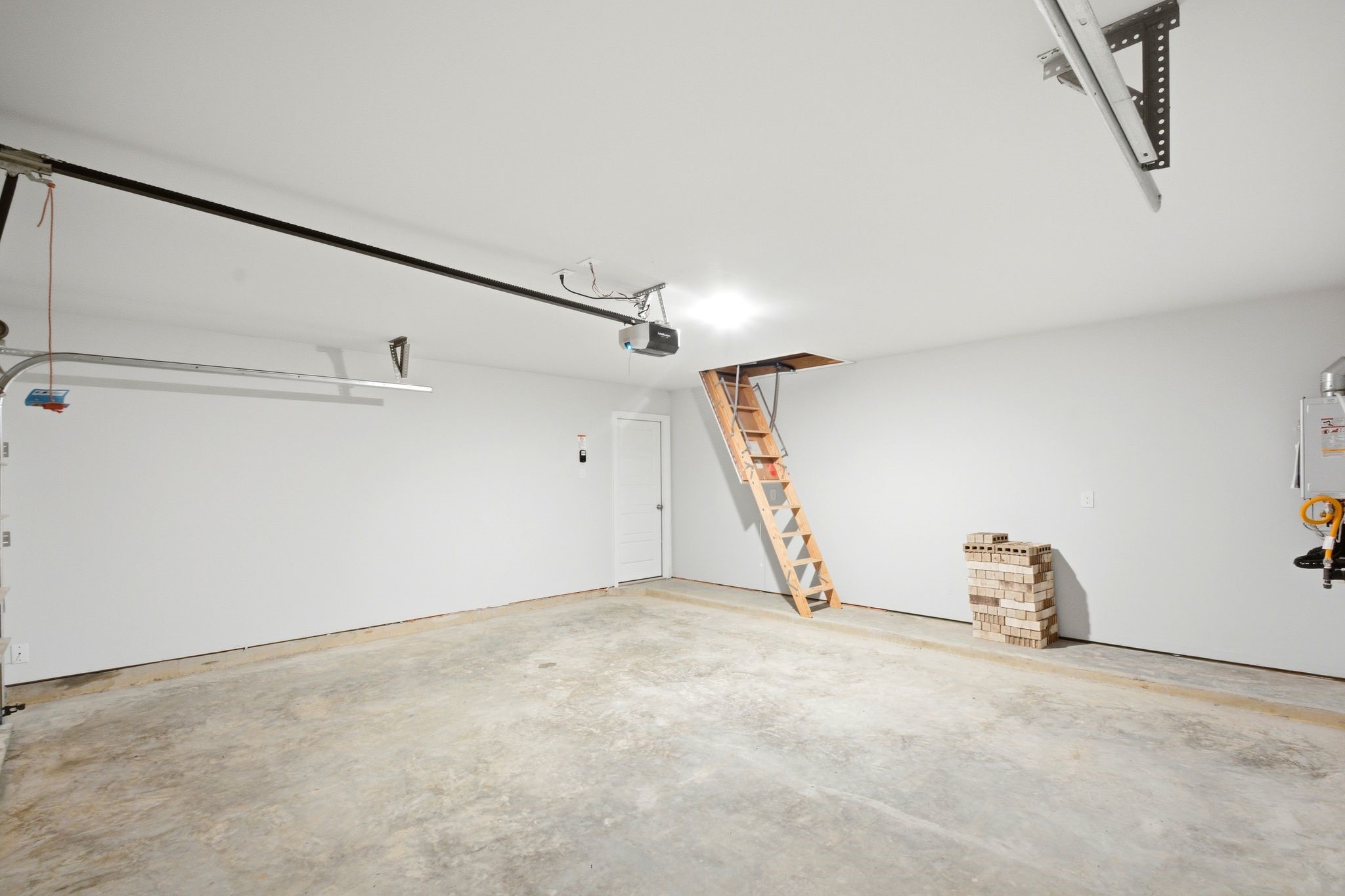 2106 Villa Flora Lane Property Photo 40