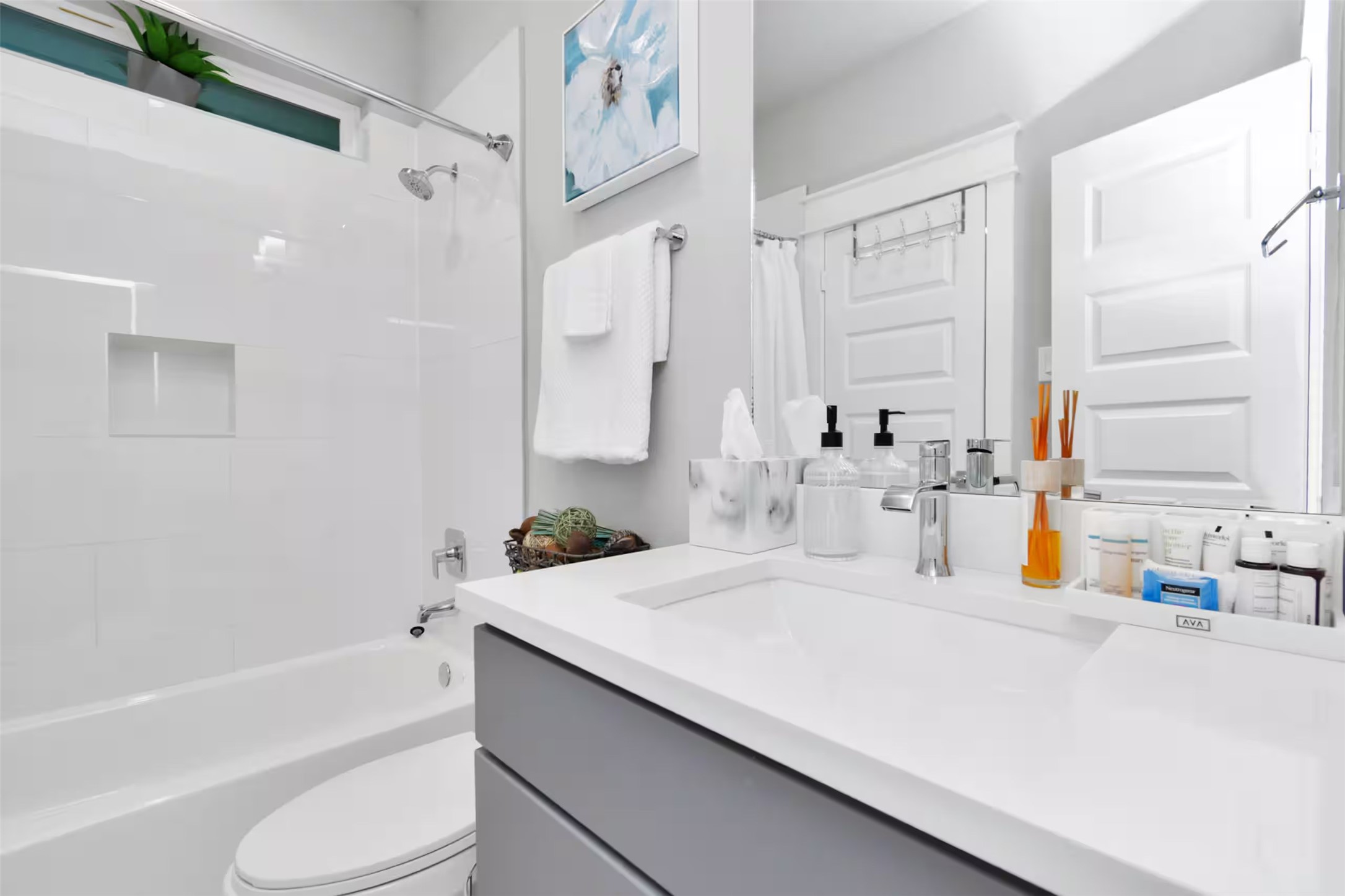 2107 Engelmohr F Property Photo 12