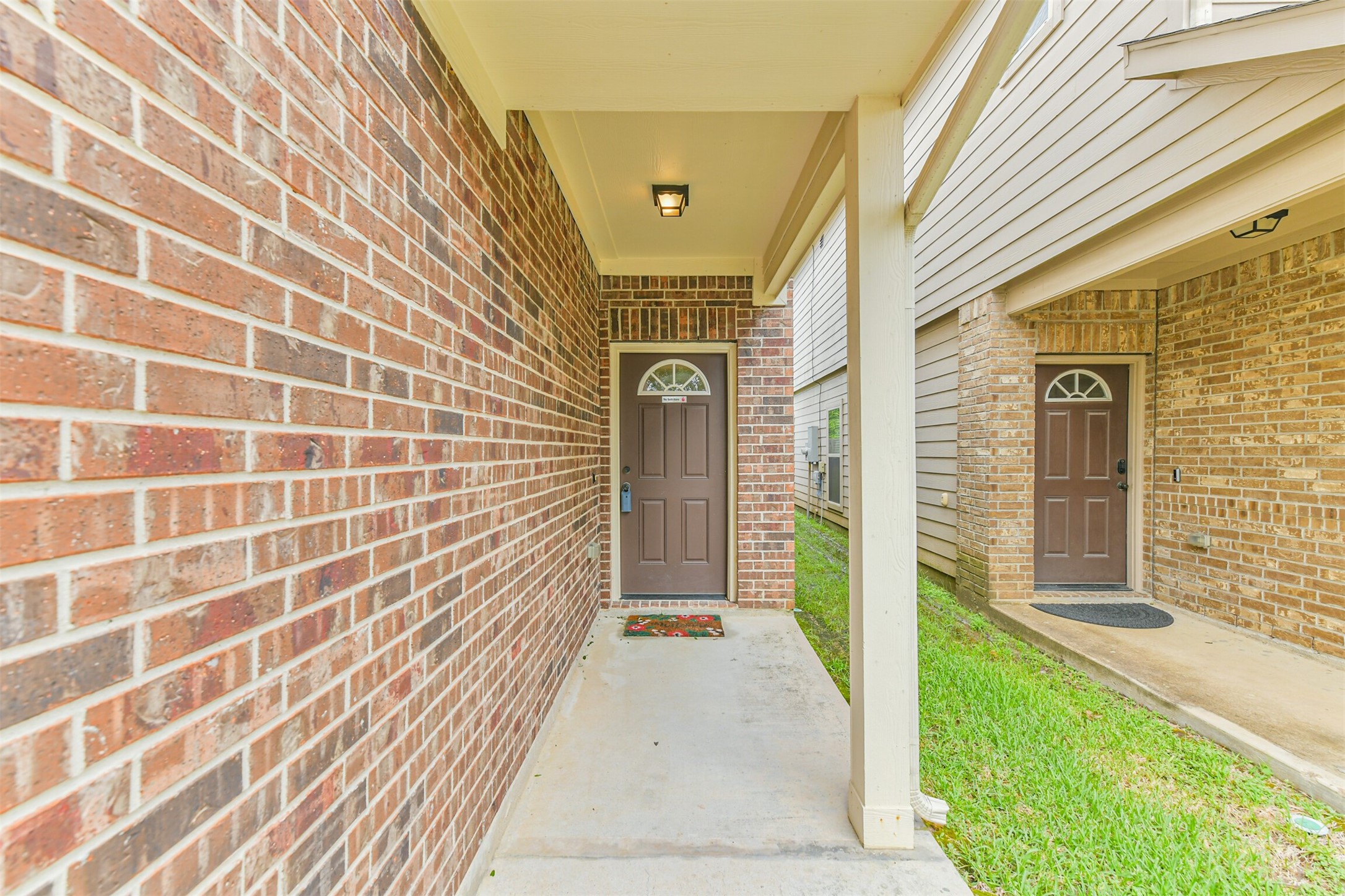 6643 Sharpstone Creek Lane Property Photo 3