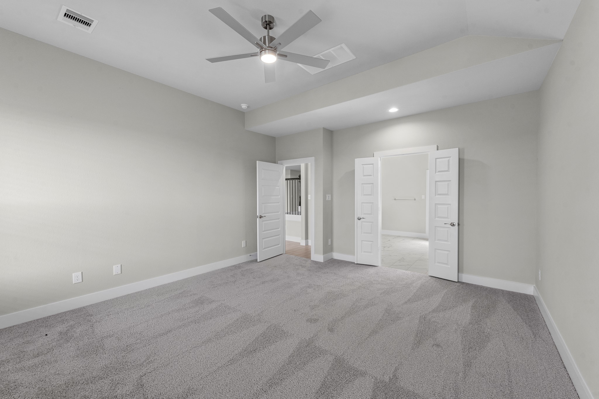 4523 Breezewood Drive Property Photo 11