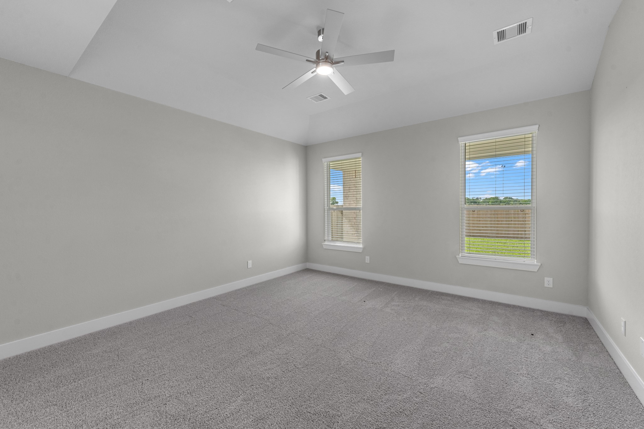 4523 Breezewood Drive Property Photo 12