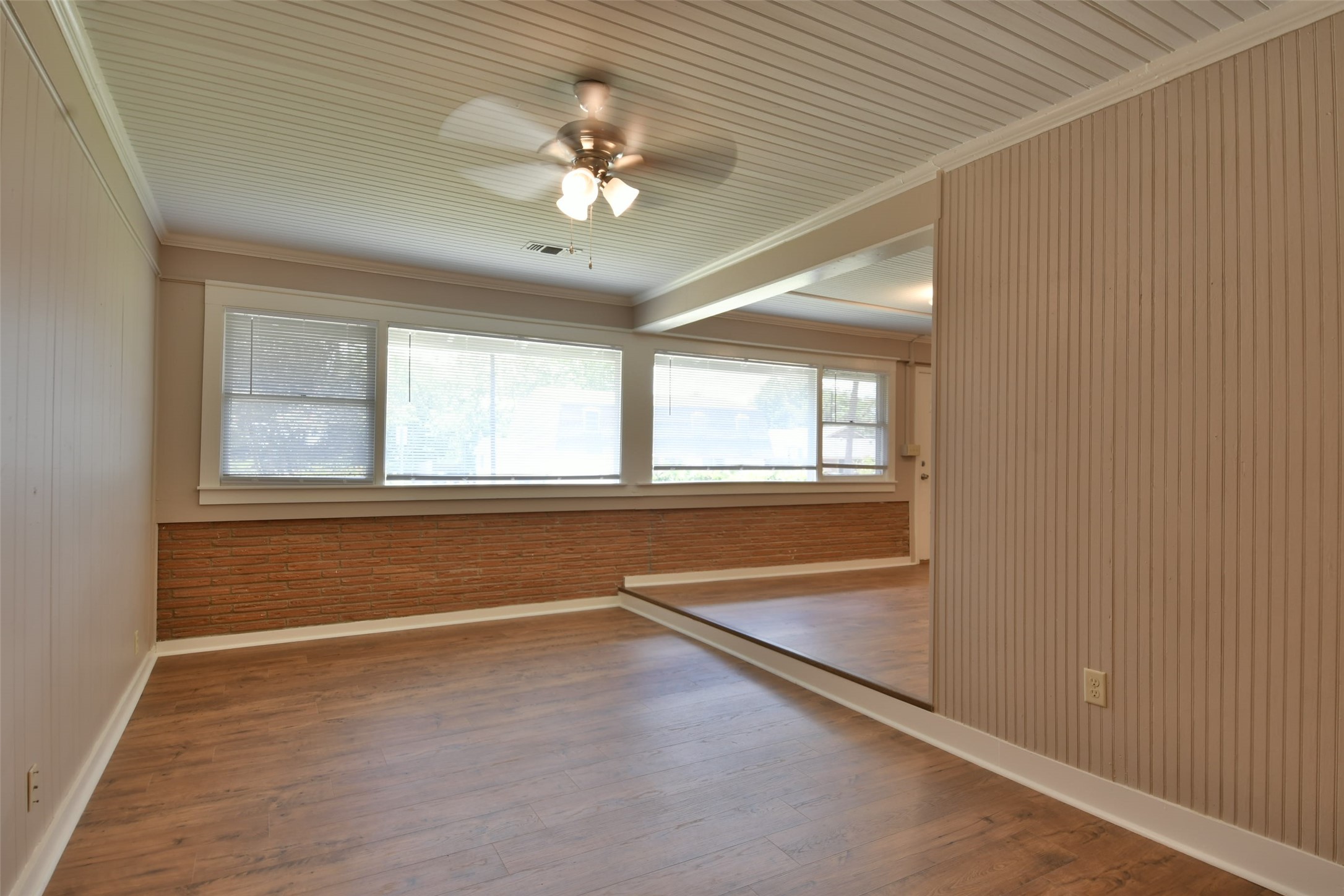 1506 Wyandotte Lane Property Photo 4