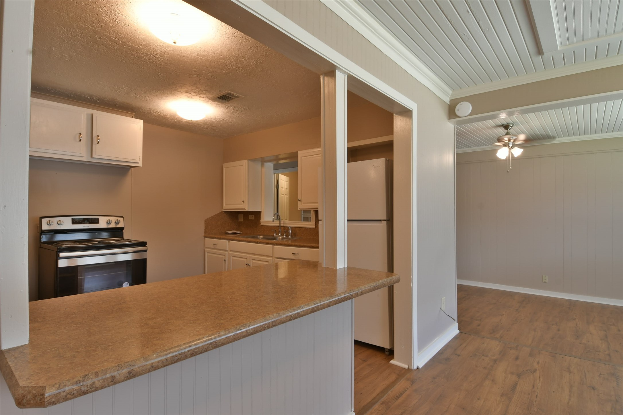 1506 Wyandotte Lane Property Photo 5