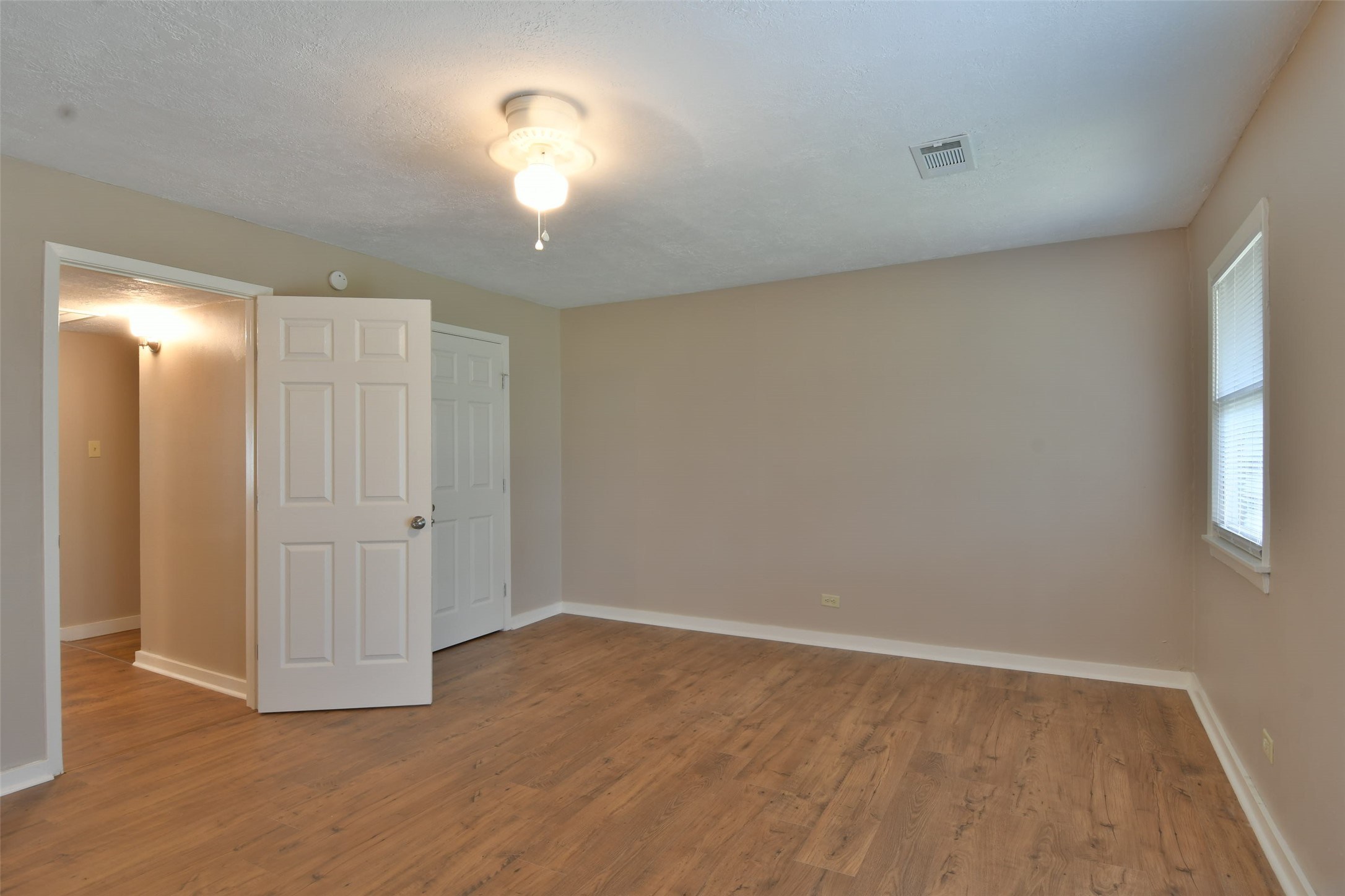 1506 Wyandotte Lane Property Photo 8
