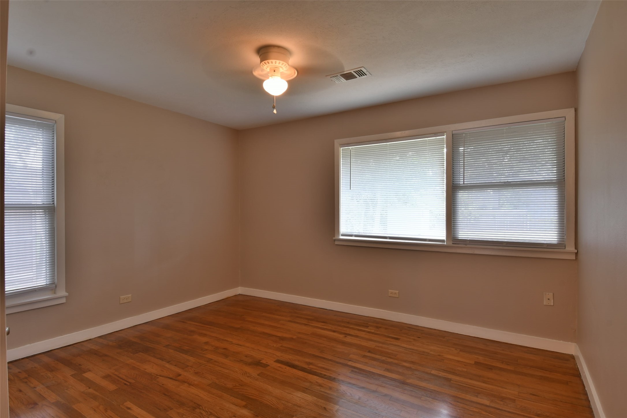 1506 Wyandotte Lane Property Photo 14