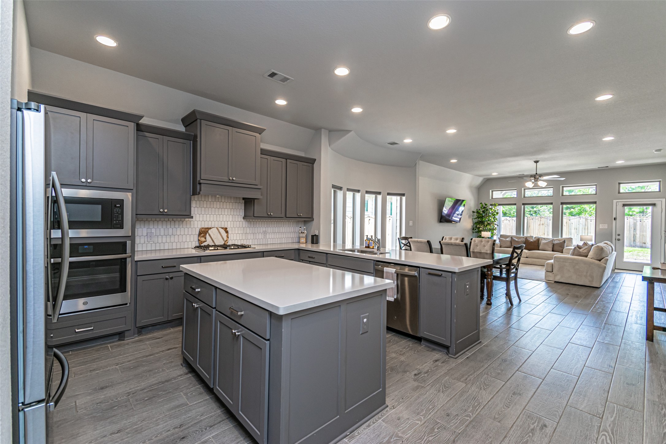 546 Cedar Harbor Court Property Photo 13