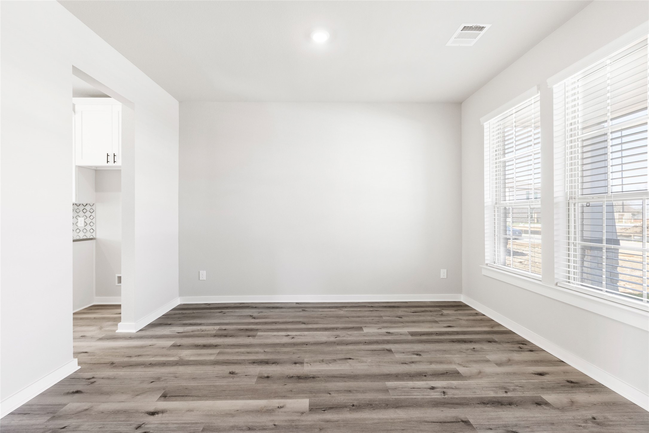 393 Kendall Crest Property Photo 10