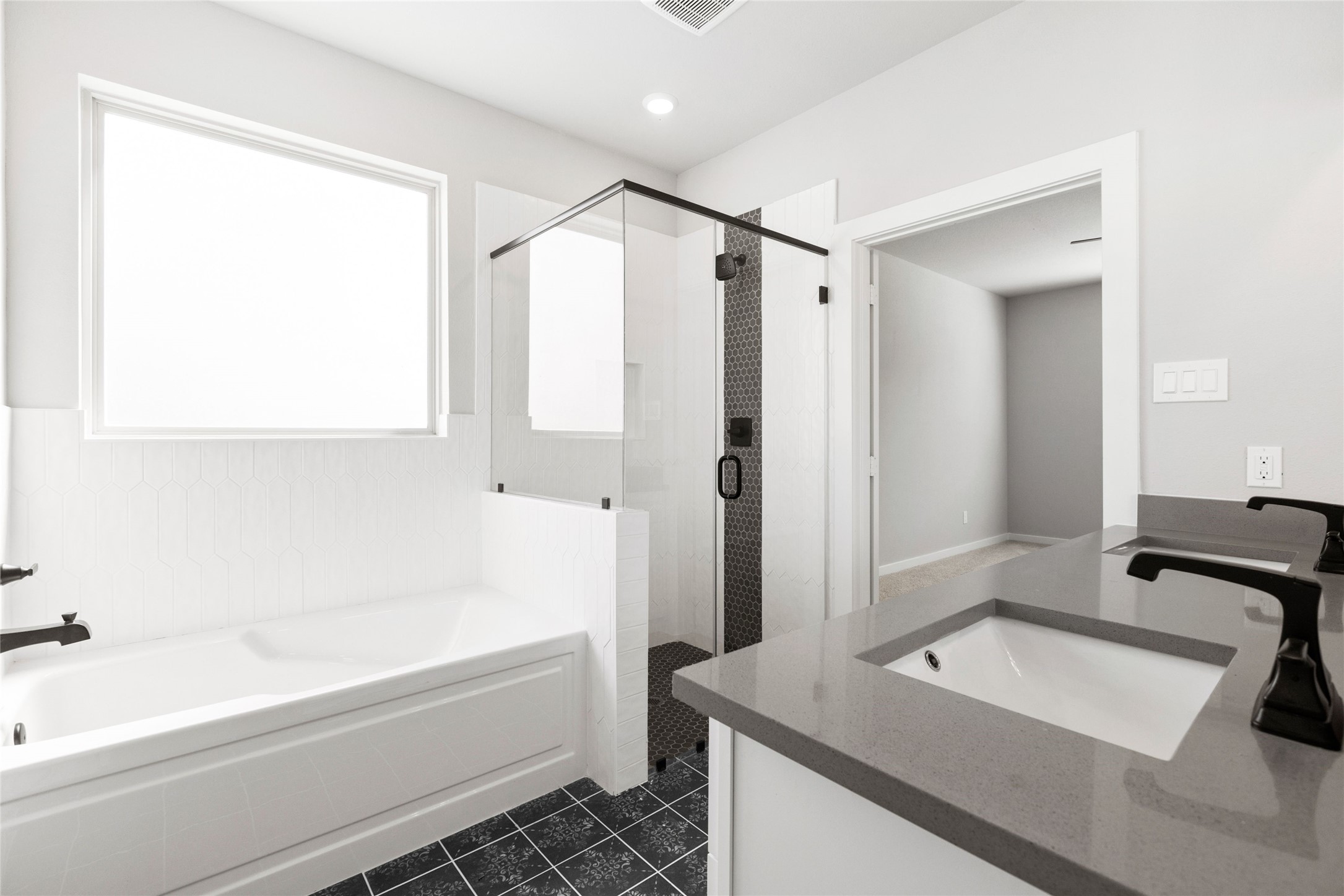 393 Kendall Crest Property Photo 18