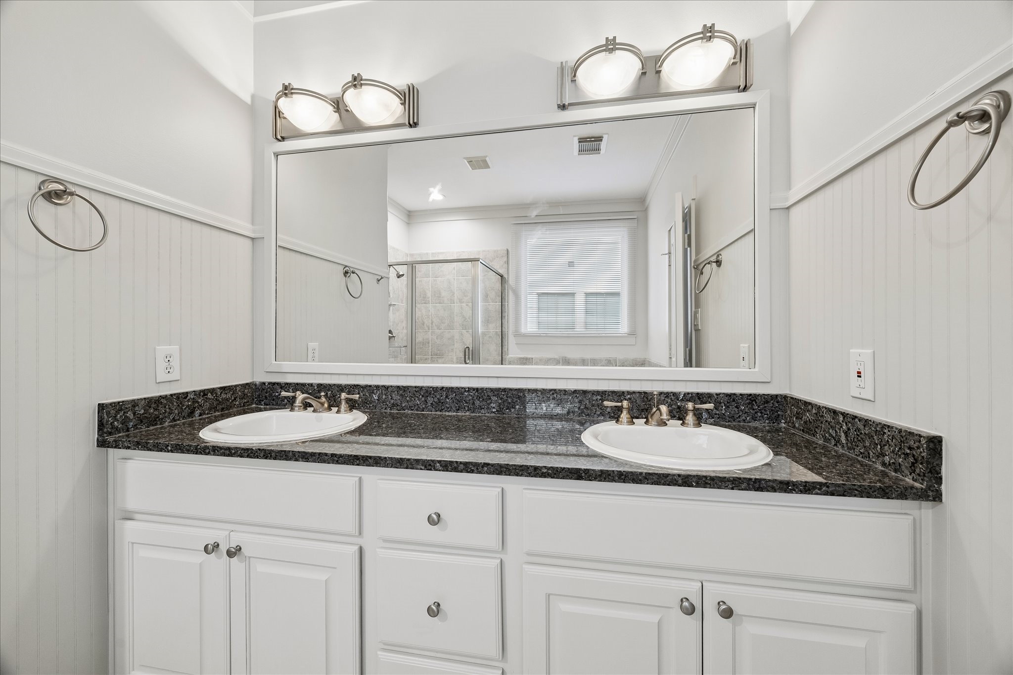 5303 Nett Street B Property Photo 22
