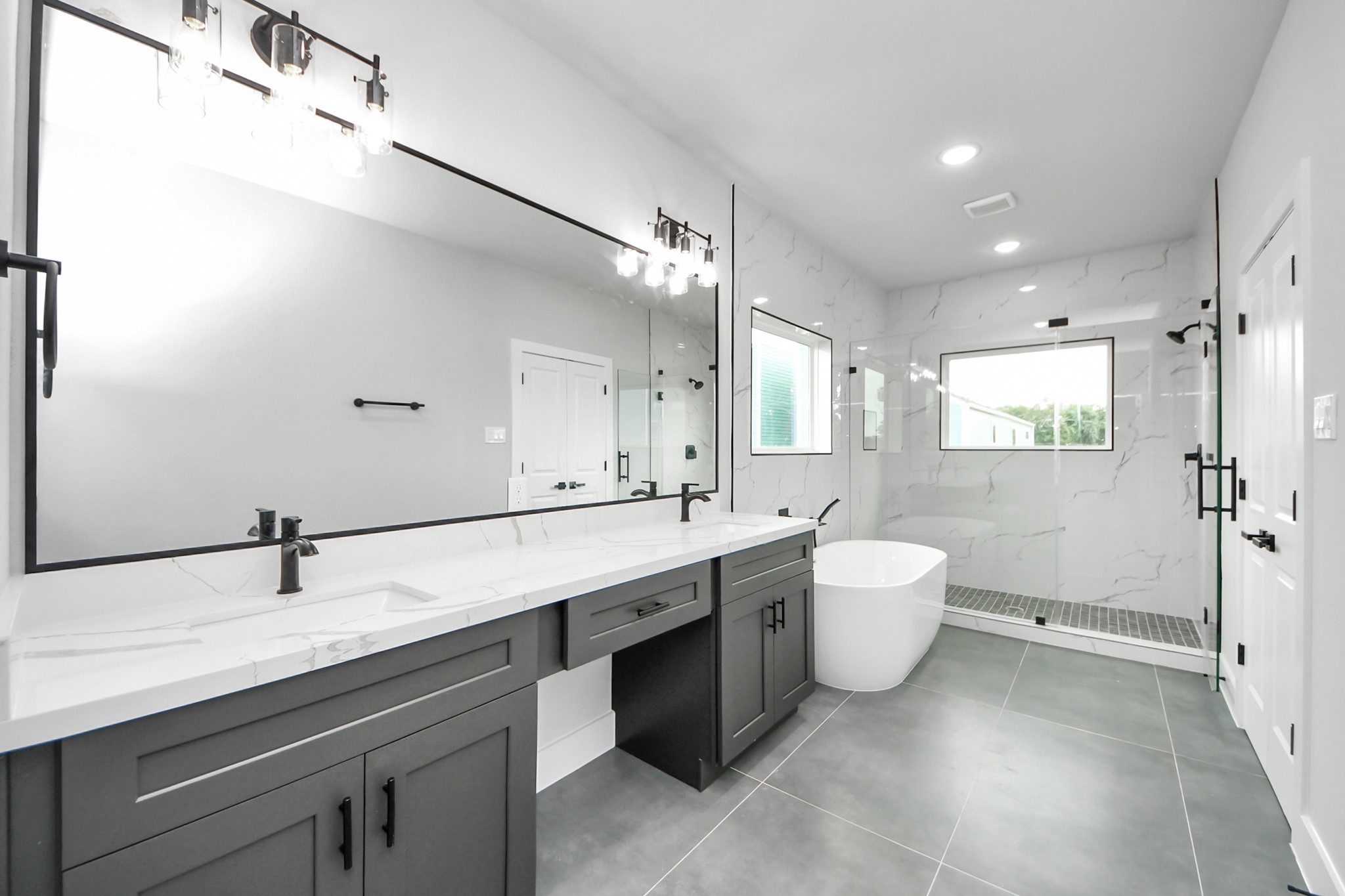 6816 Del Rio Street Property Photo 14