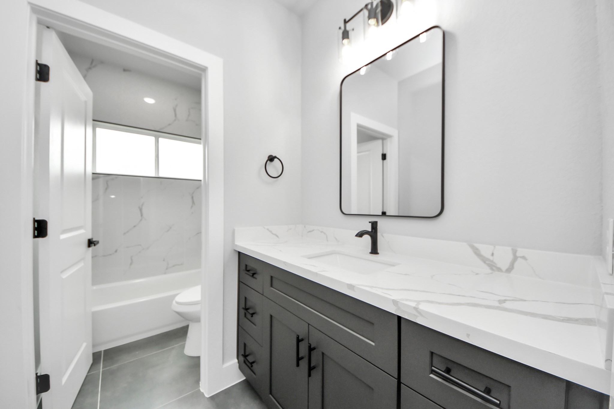 6816 Del Rio Street Property Photo 32