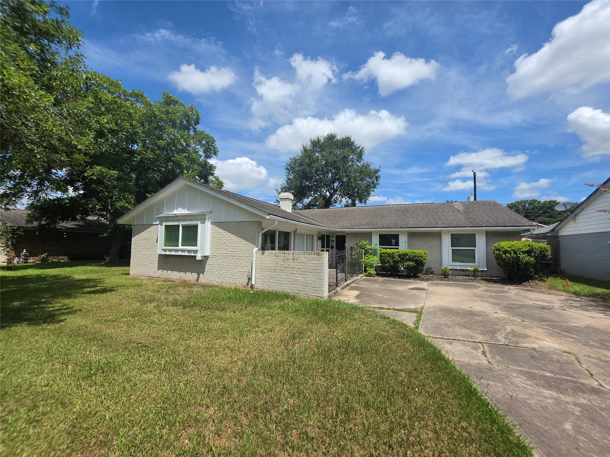 7334 Darnell Street Property Photo 1