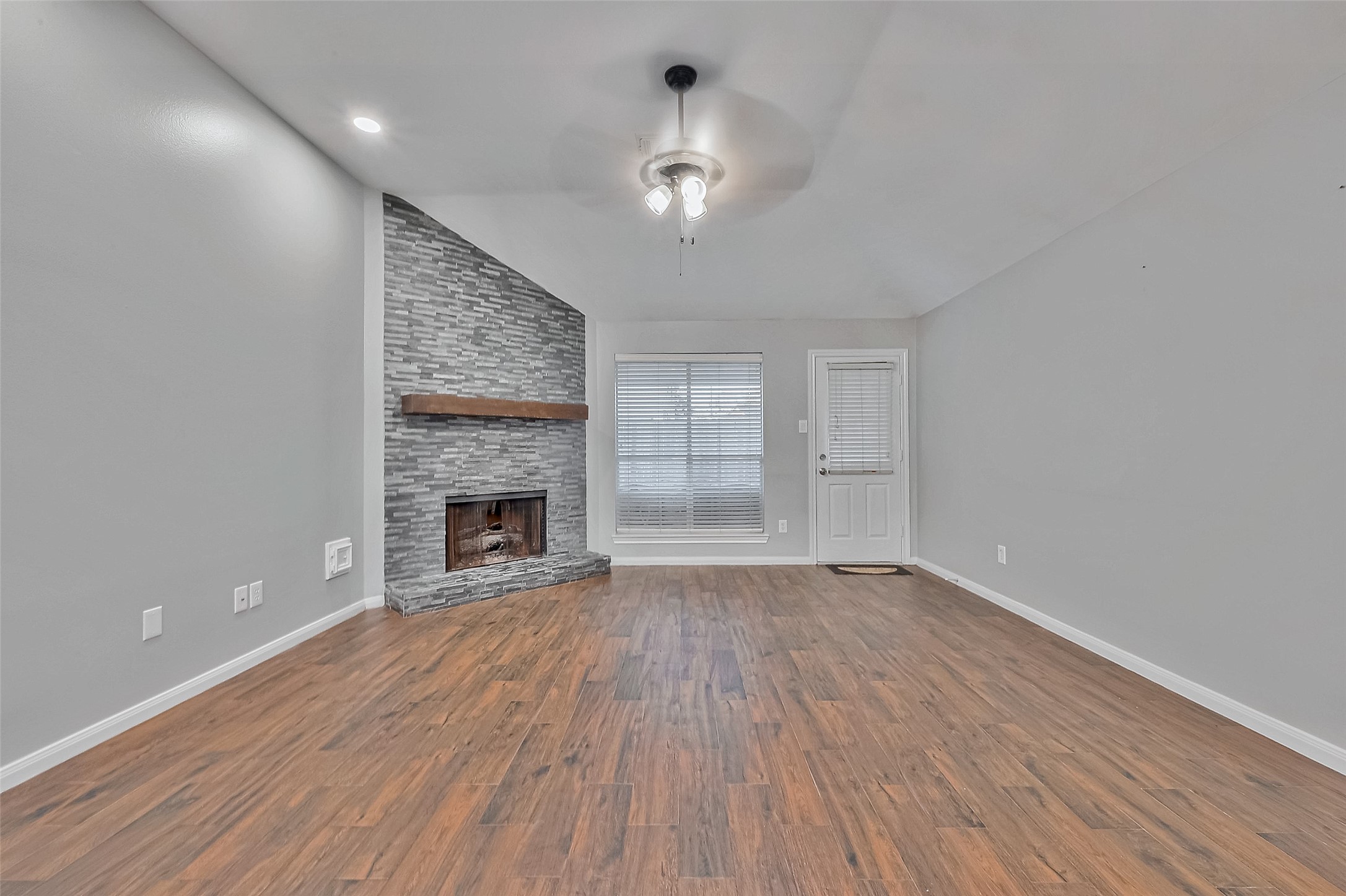 16310 Blossomwood Lane Property Photo 12
