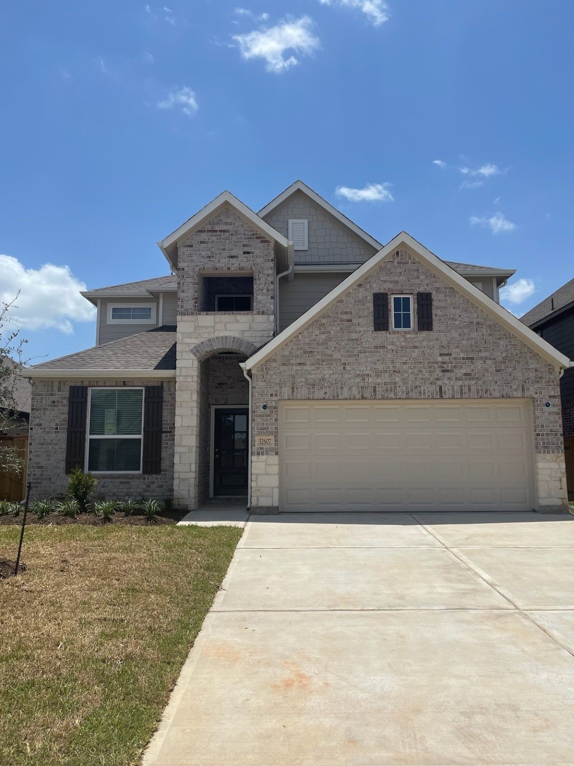 32607 Dew Crest Street Property Photo 5