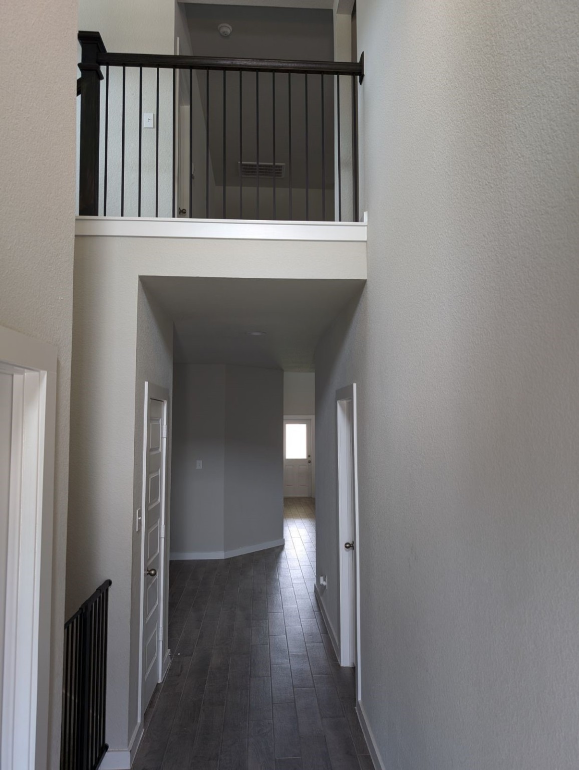 32607 Dew Crest Street Property Photo 9