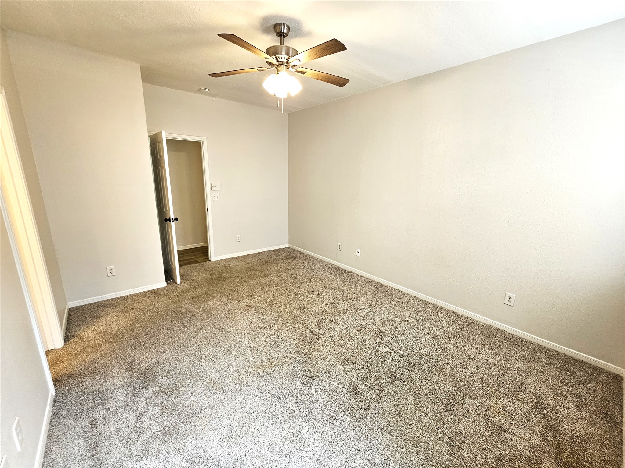 2919 Desert Oasis Lane Property Photo 23