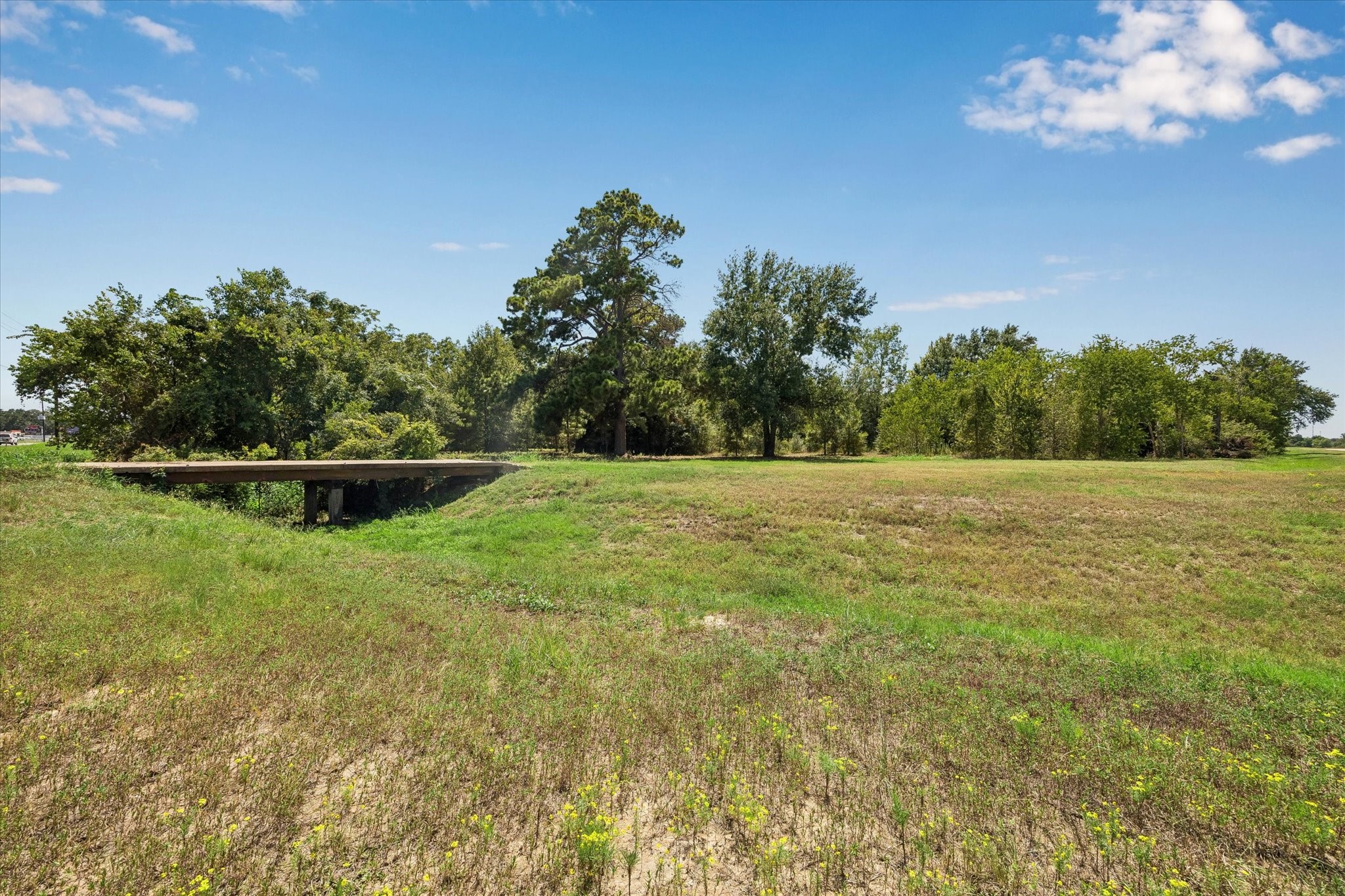 18034 Kleb Street Property Photo 6
