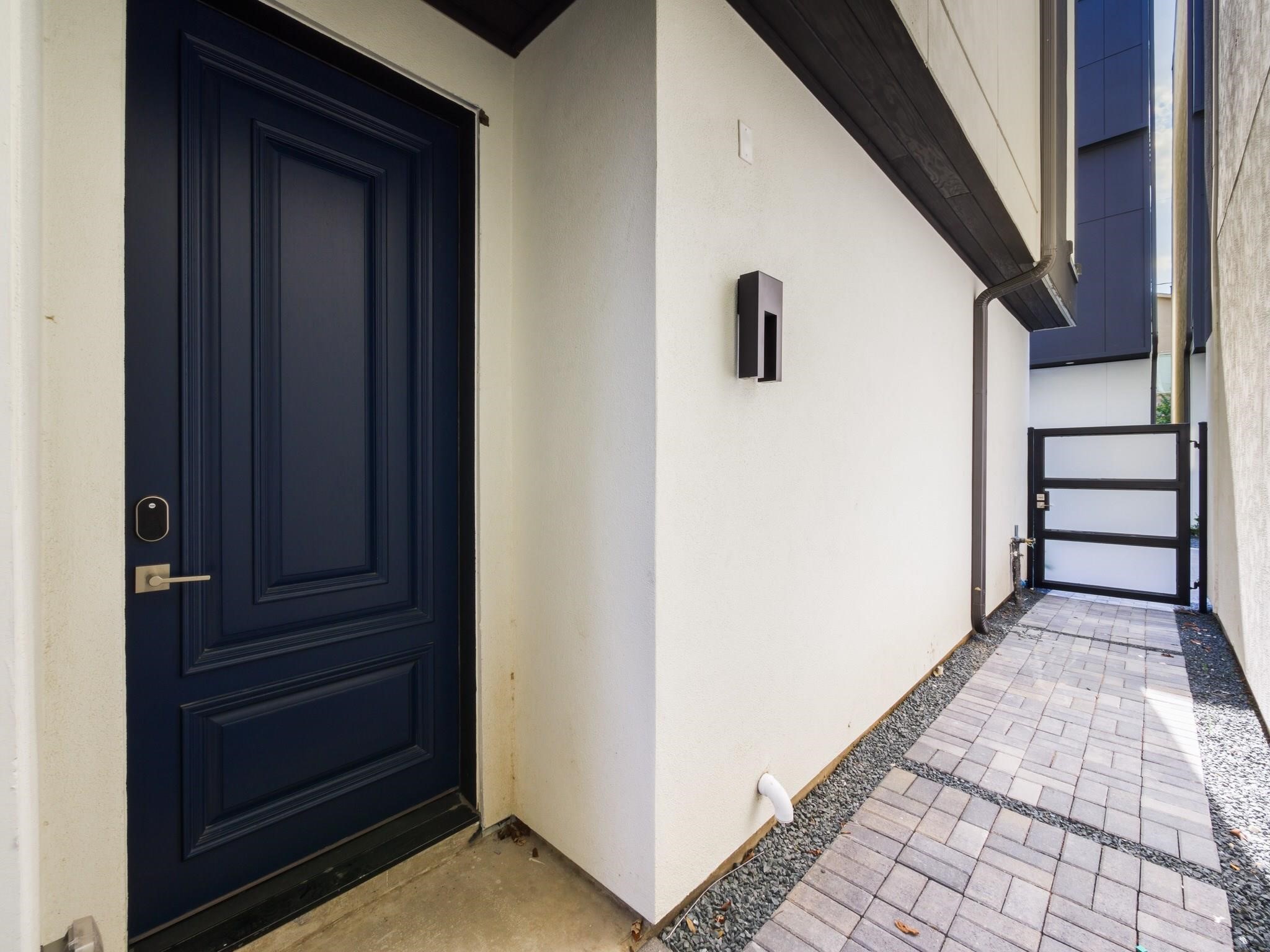 1526 Malone Street Property Photo 3